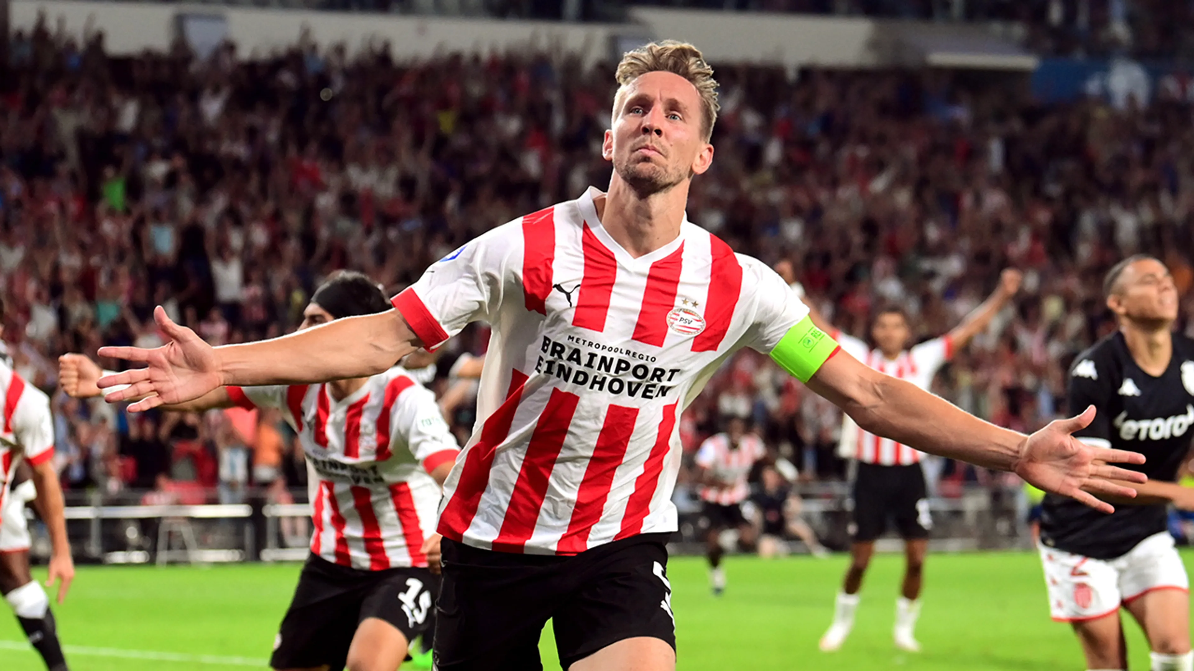 PSV - FC Volendam verplaatst vanwege play-offs Champions League