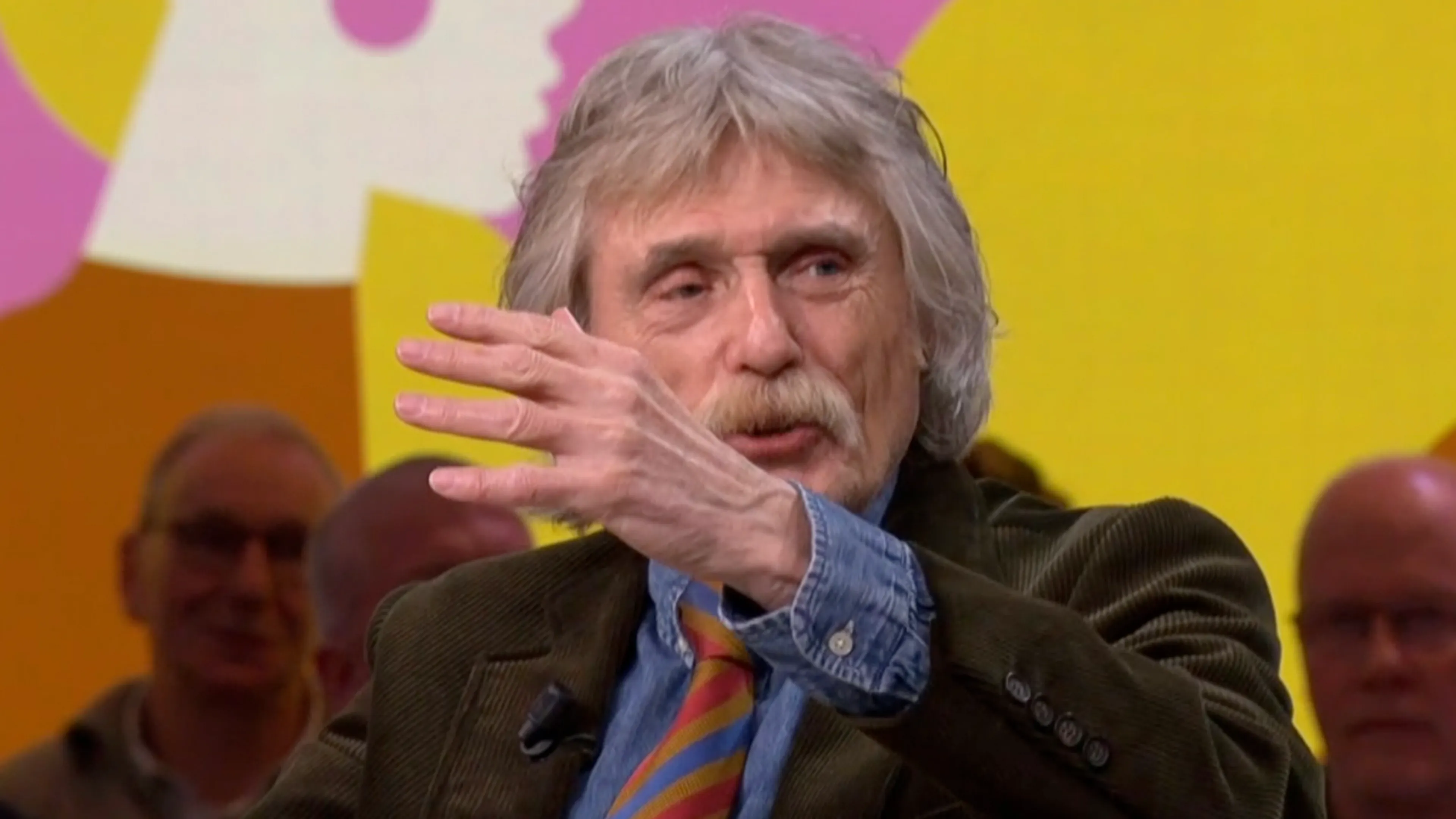 Johan Derksen over Winter Vol Liefde-deelnemer: 'Wat een kleffe kwal is dat, joh!'