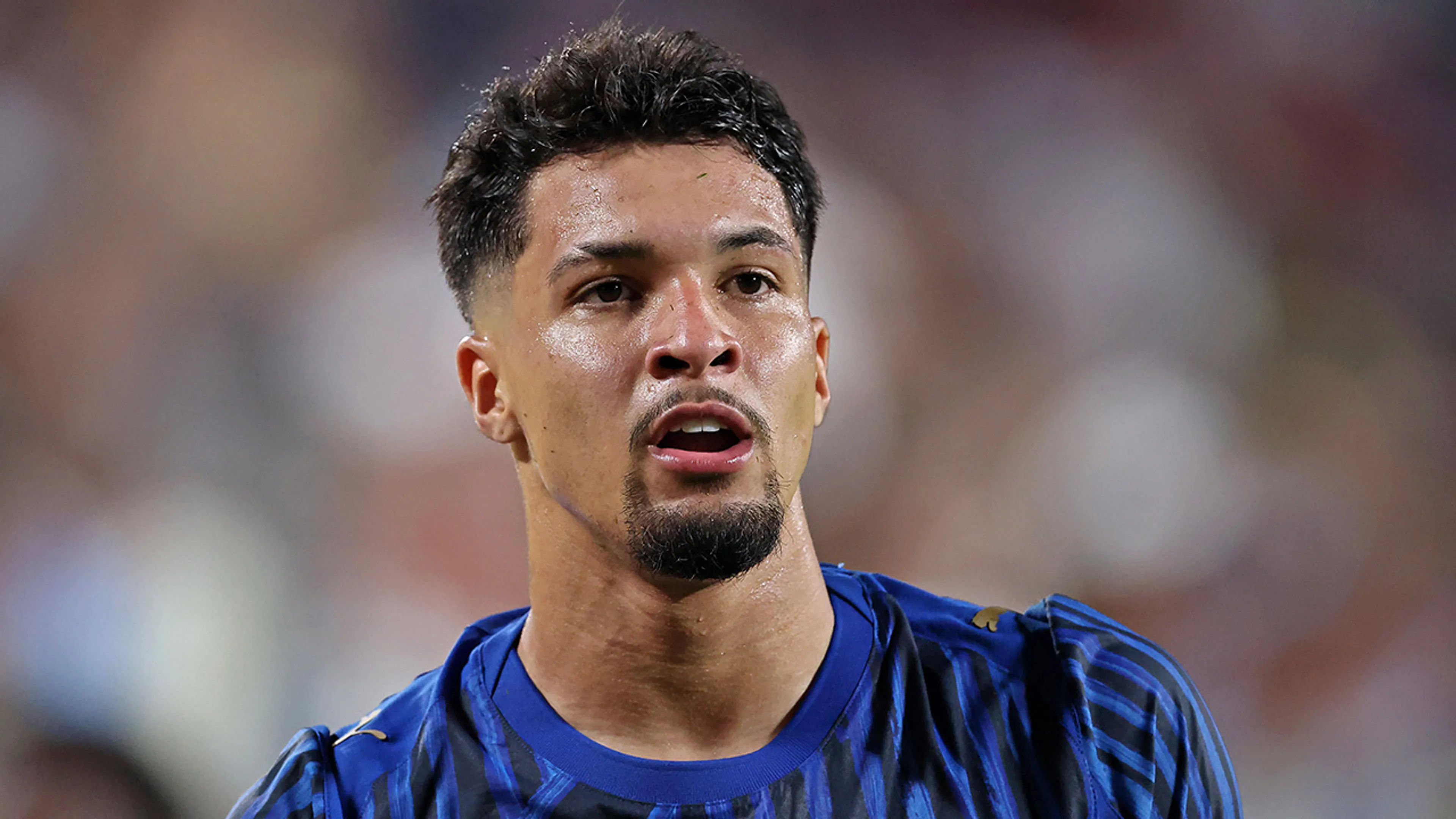 Officieel: Ajax presenteert Leonardo en maakt transfersom voor spits bekend