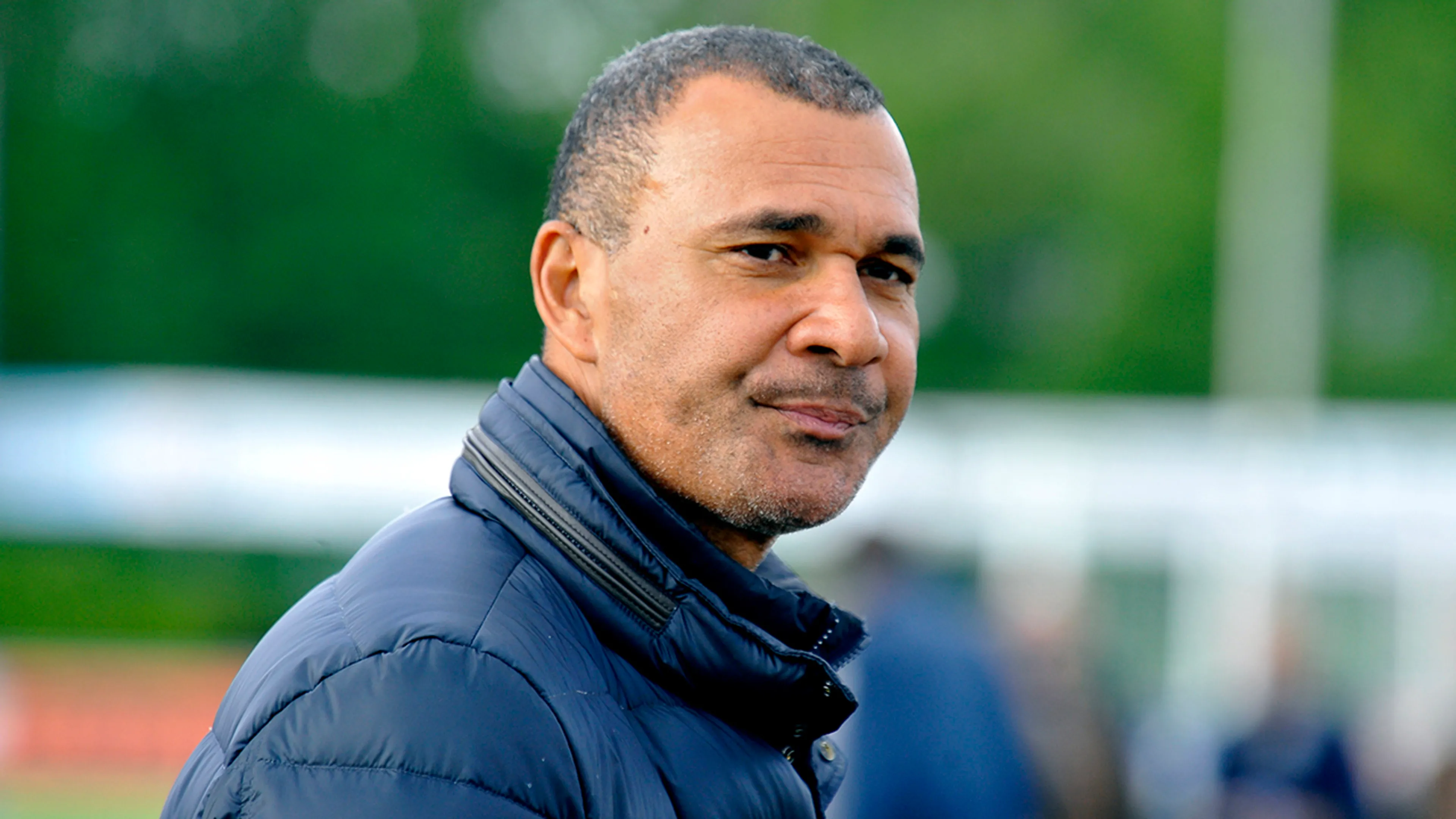 Gullit woest op KNVB: 'Ik ben ongelooflijk teleurgesteld in mijn KNVB'