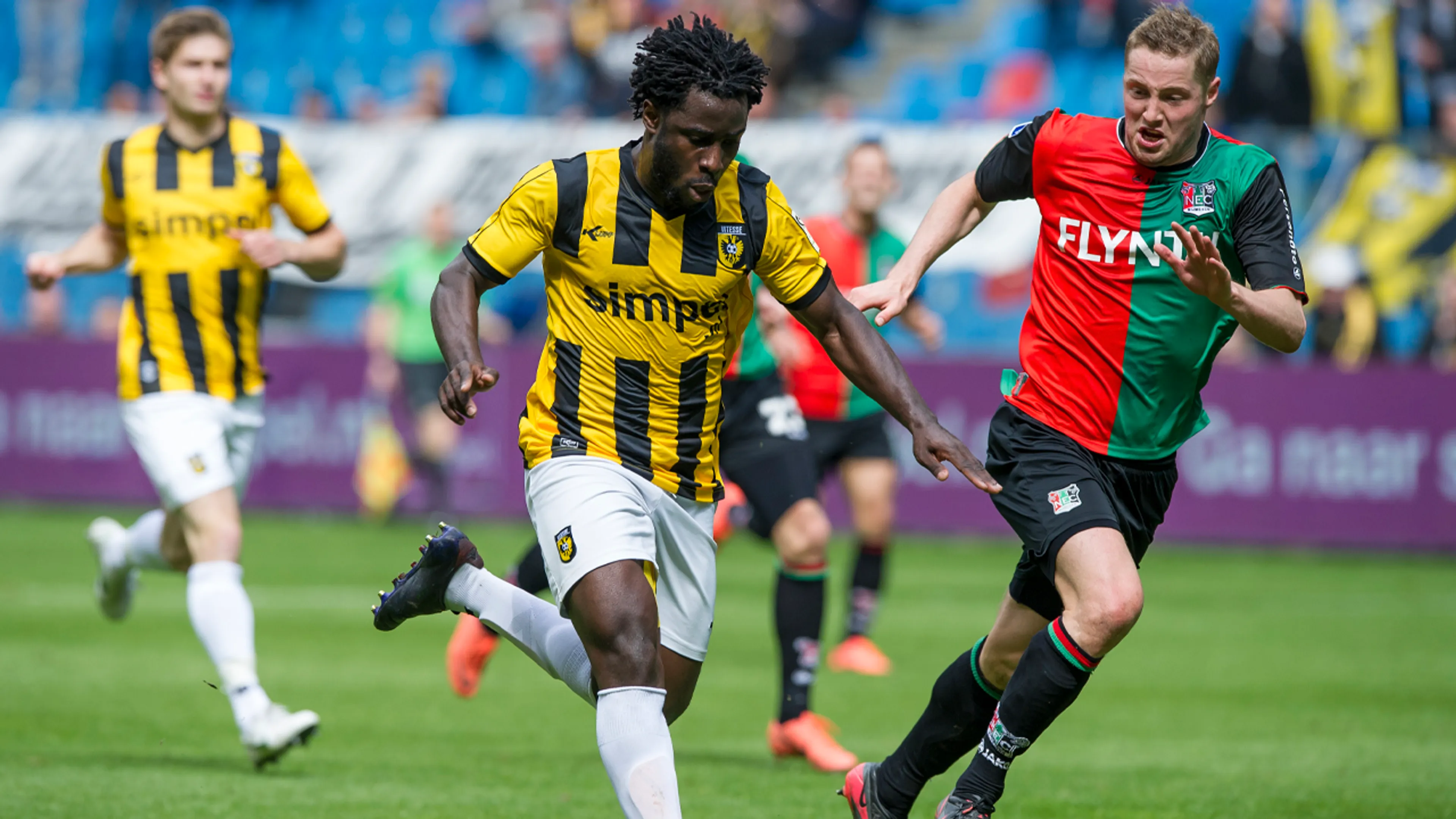 NEC-fans fel tegen eventuele komst Bony: 'Wij walgen van het idee!'