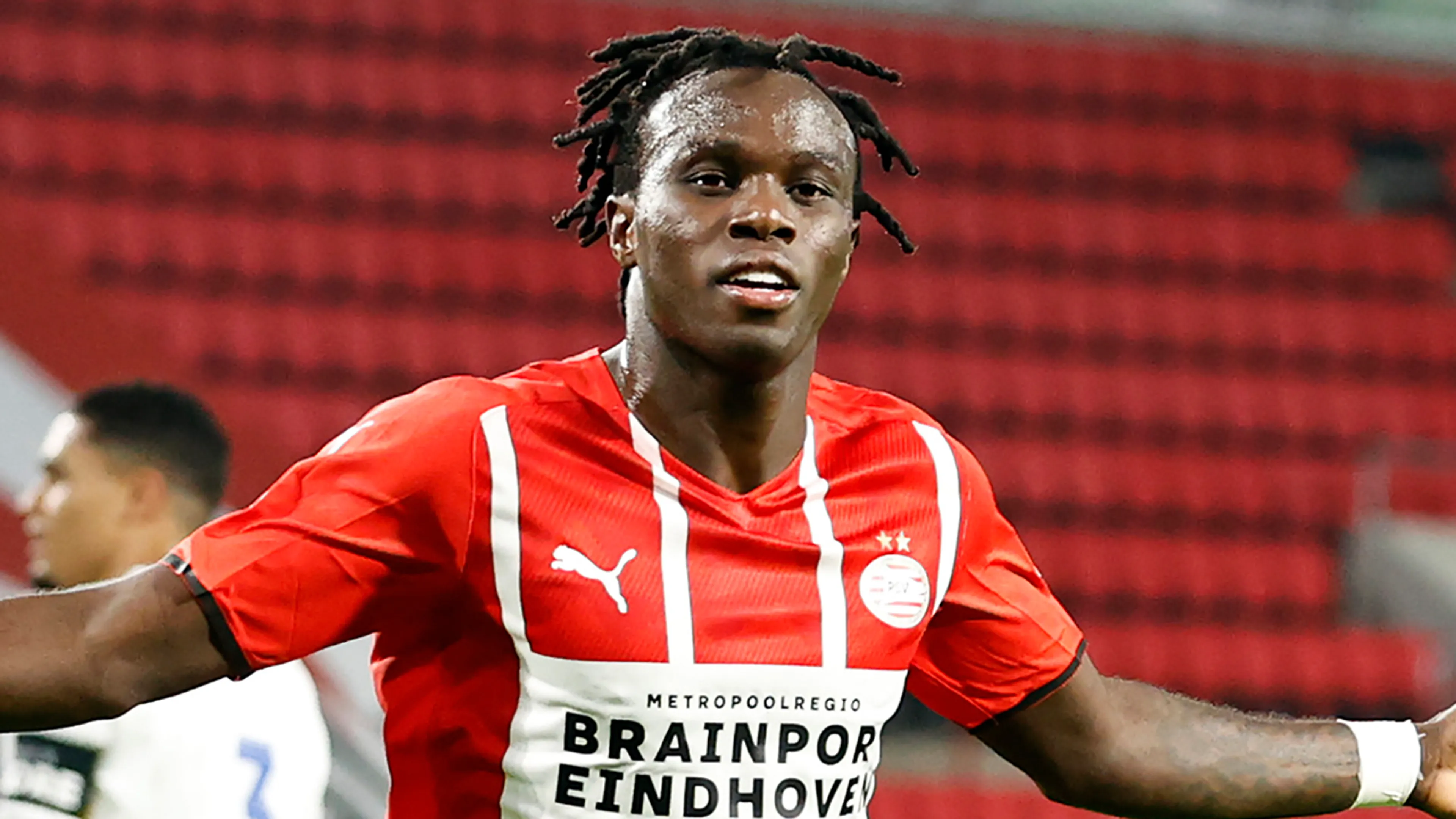 PSV herovert koppositie van Ajax dankzij prachtige treffers