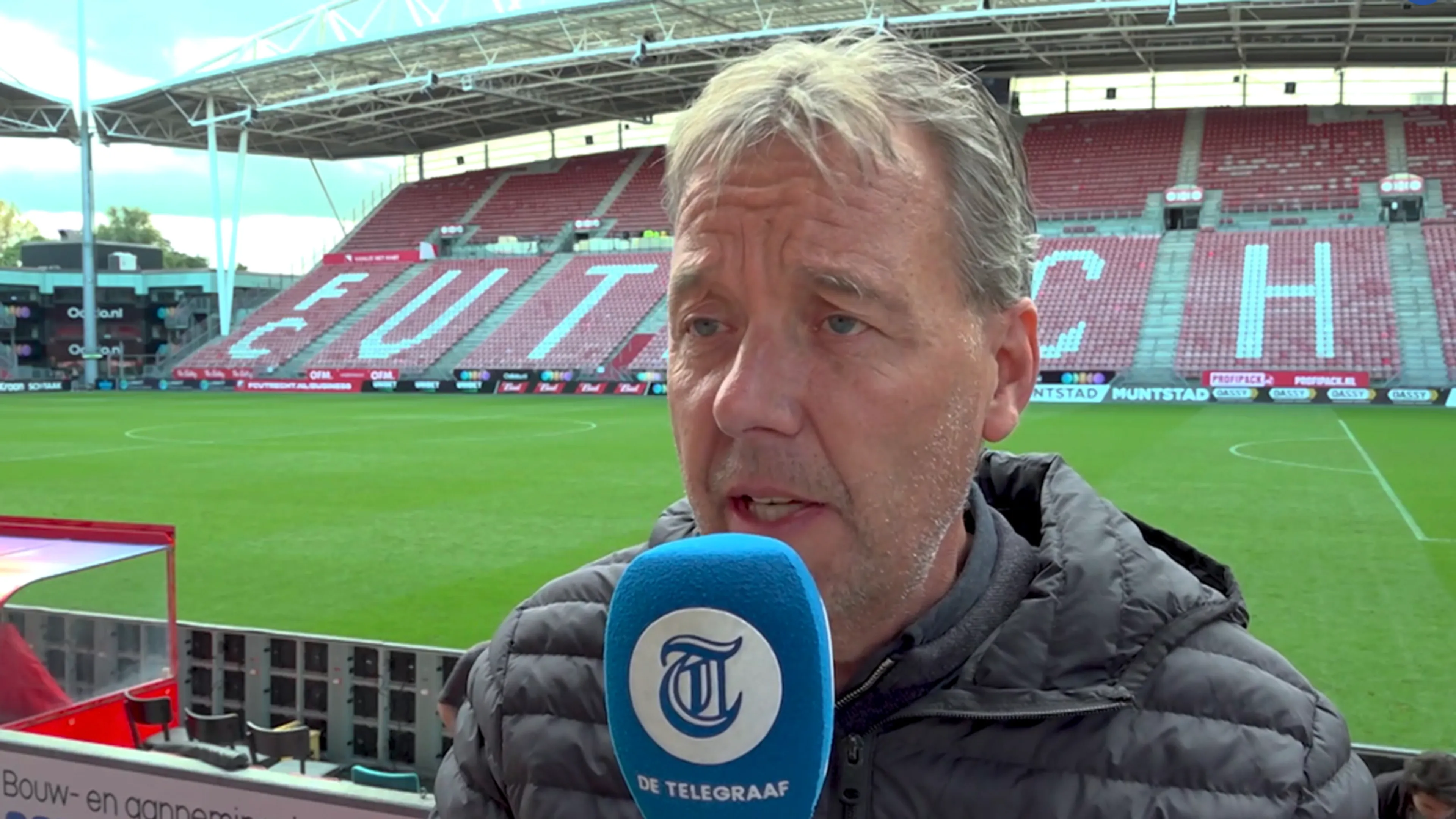 Valentijn voorspelt: ‘Brighton en PSV zijn gegarandeerde nederlagen voor Ajax’