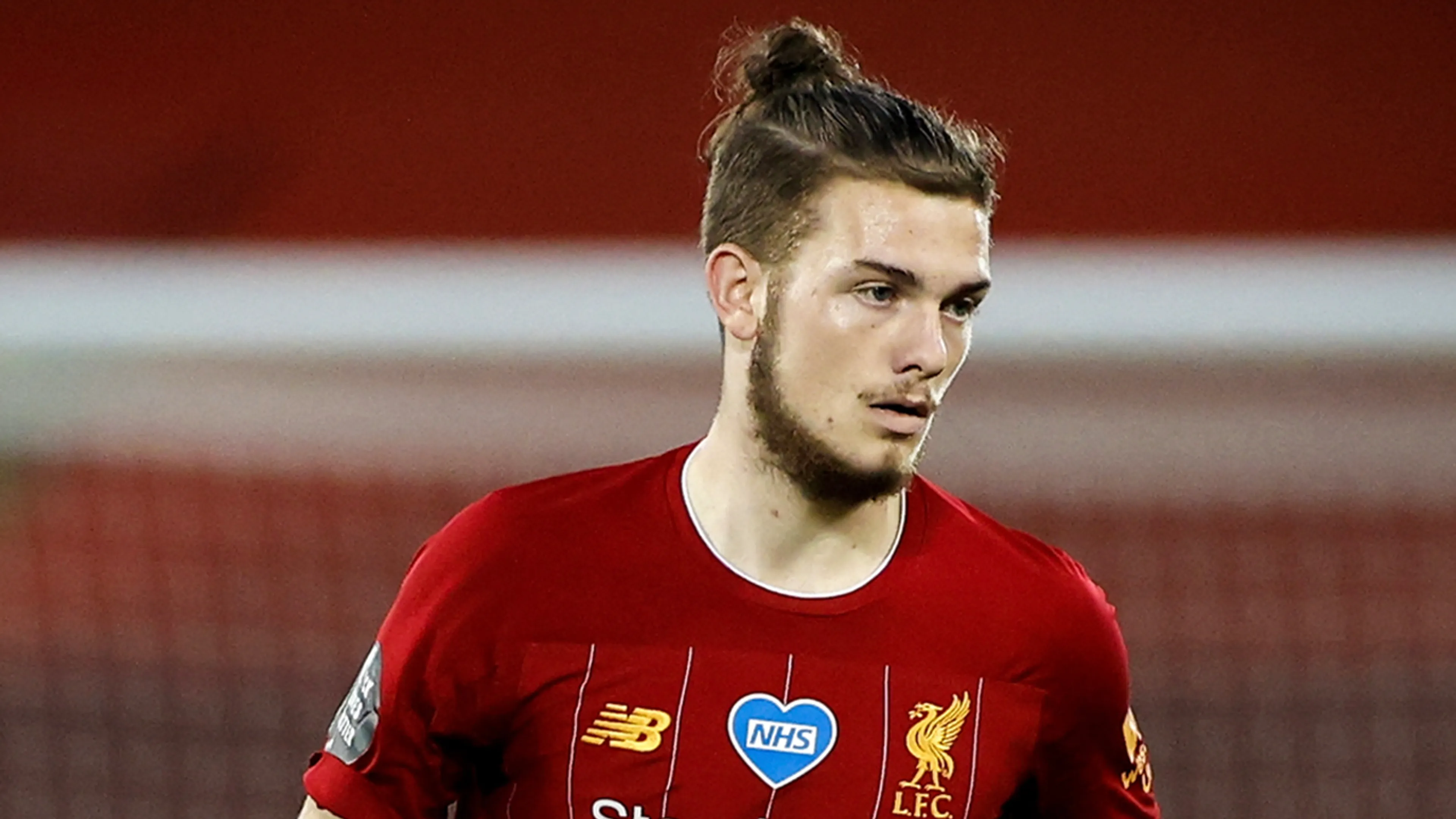 Toptalent Elliott blijft Liverpool trouw
