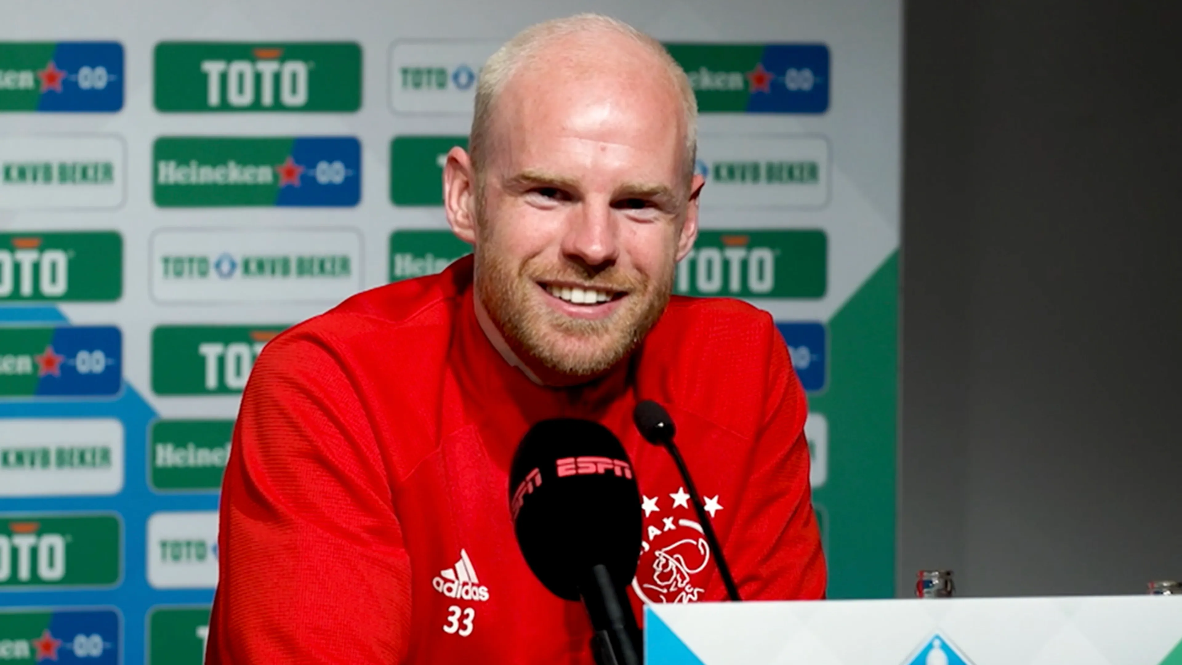 Klaassen en Rensch starten voor Ajax in bekerduel met Vitesse