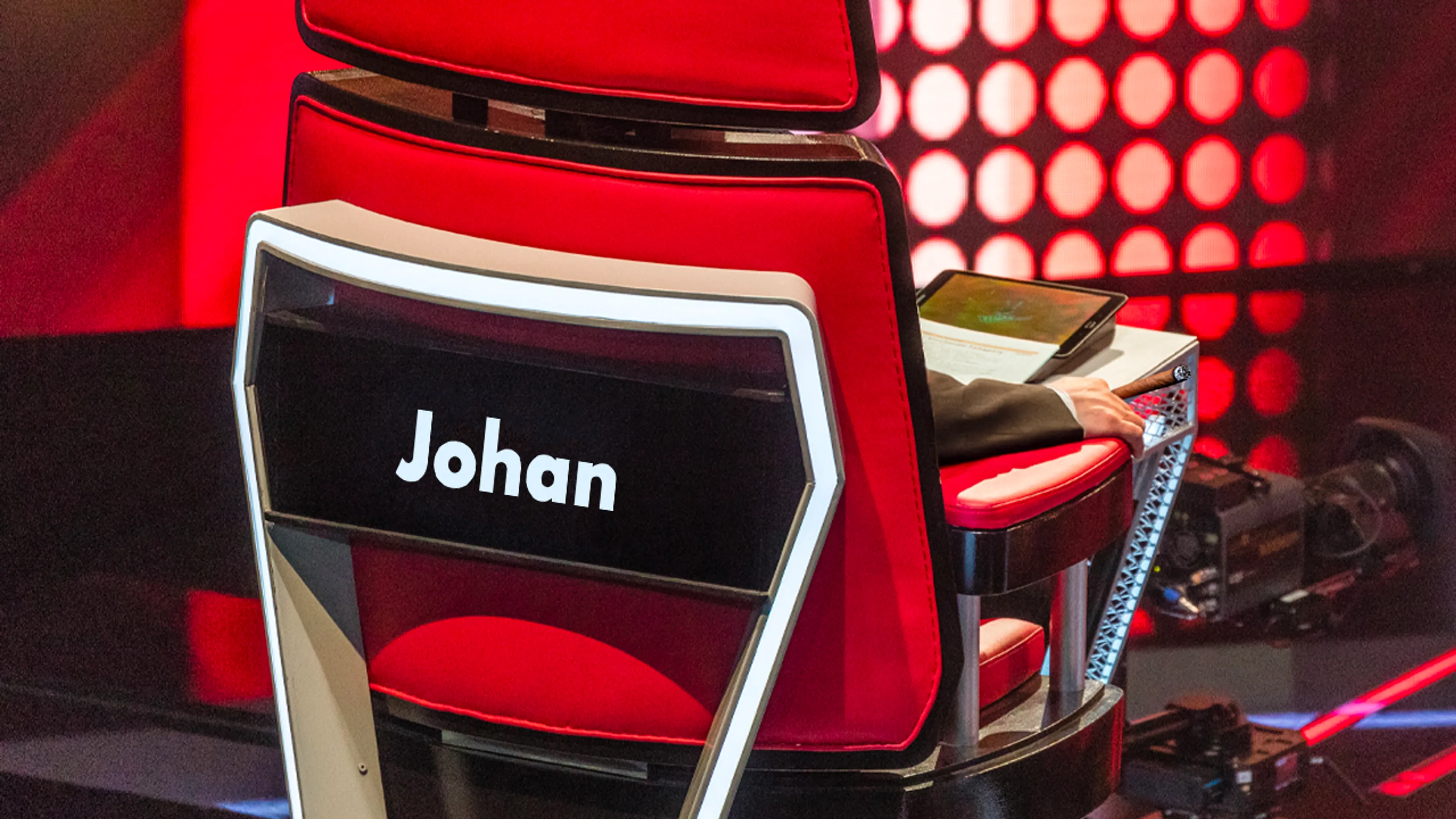 Johan Derksen nieuwe coach van The Voice Senior!