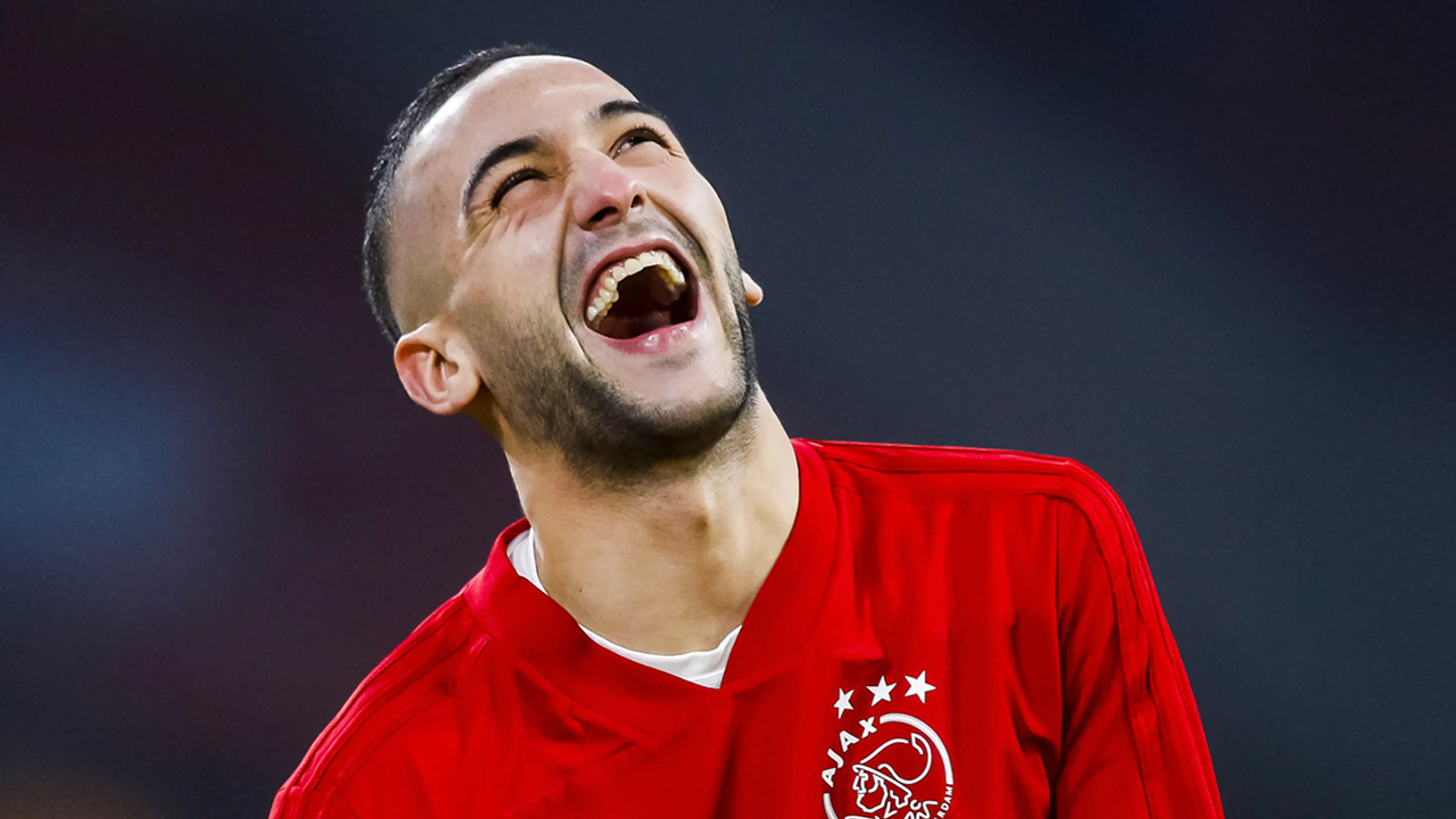 Broer Ziyech voedt transfergeruchten met bericht op Instagram