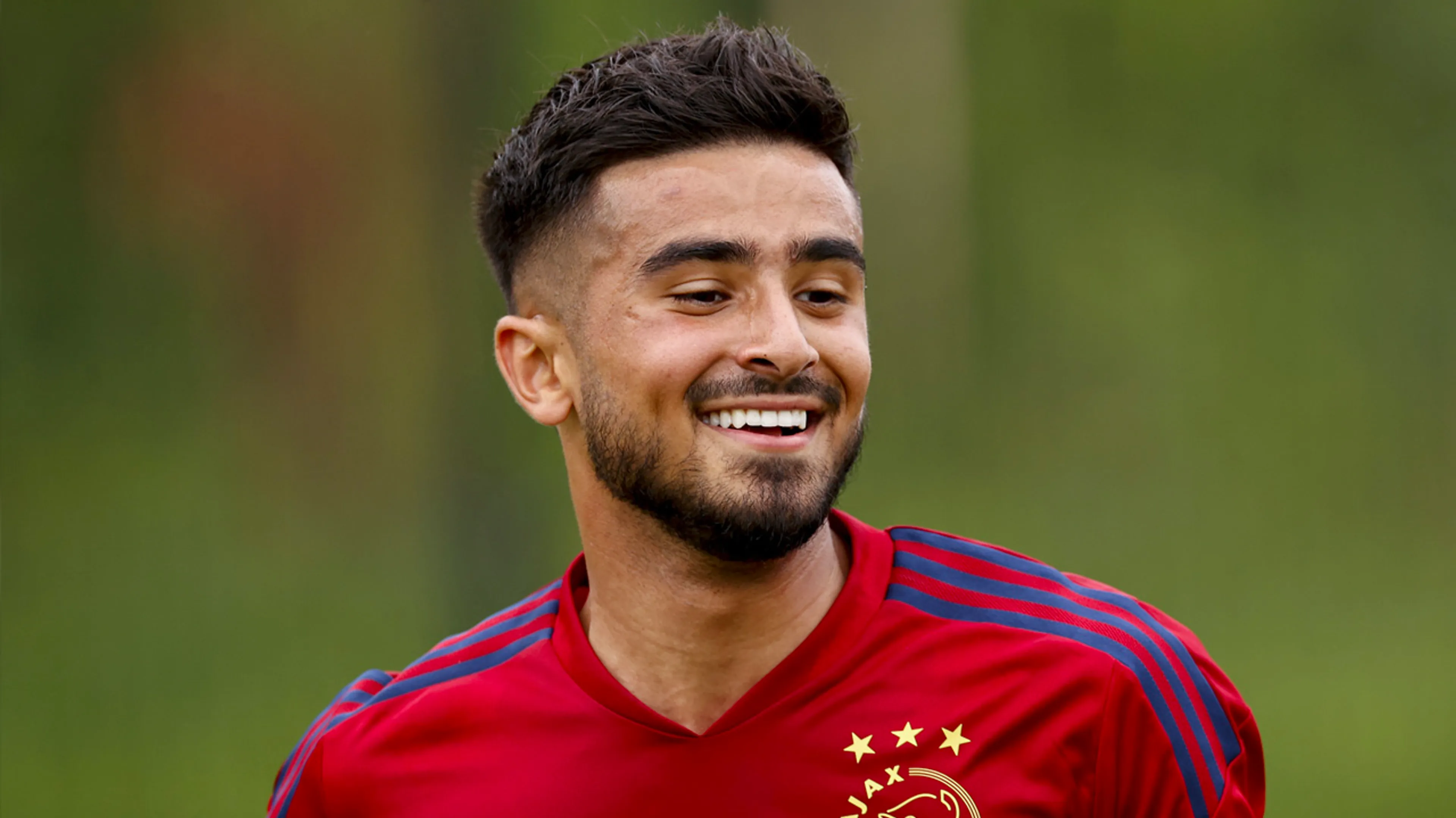 Naci Ünüvar verlengt contract bij Ajax tot 2026