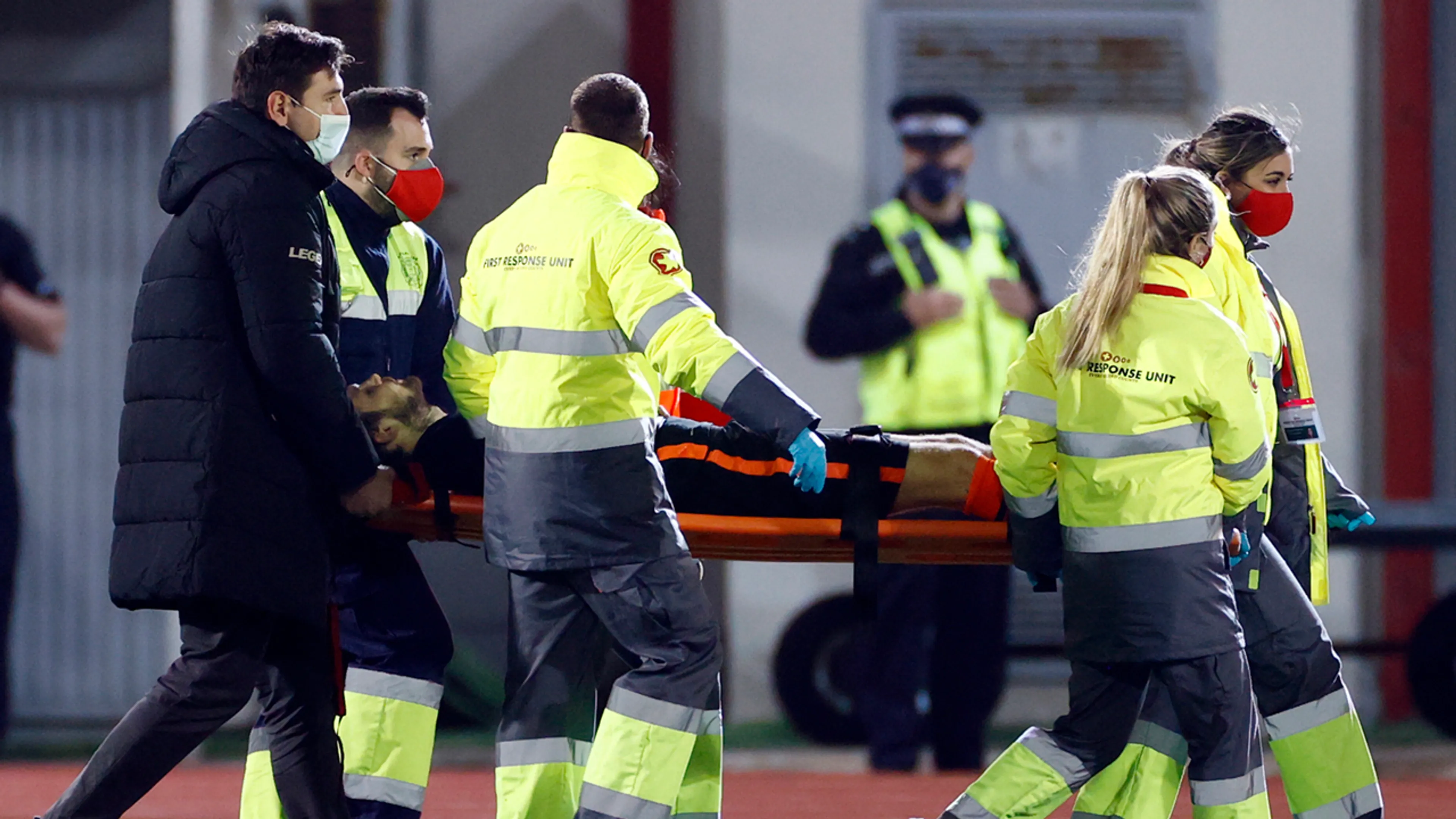 Ajax wacht op nieuws over ernst blessure Blind