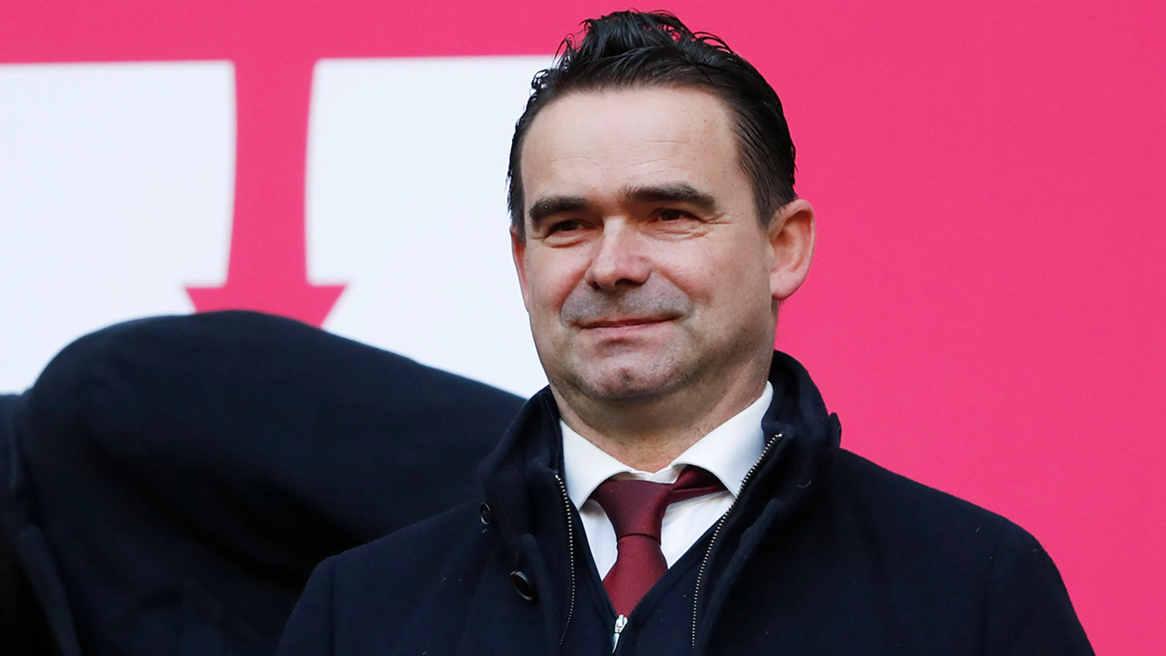 'Overmars moet nóg bijkomen van het lachen over koopje van de eeuw'