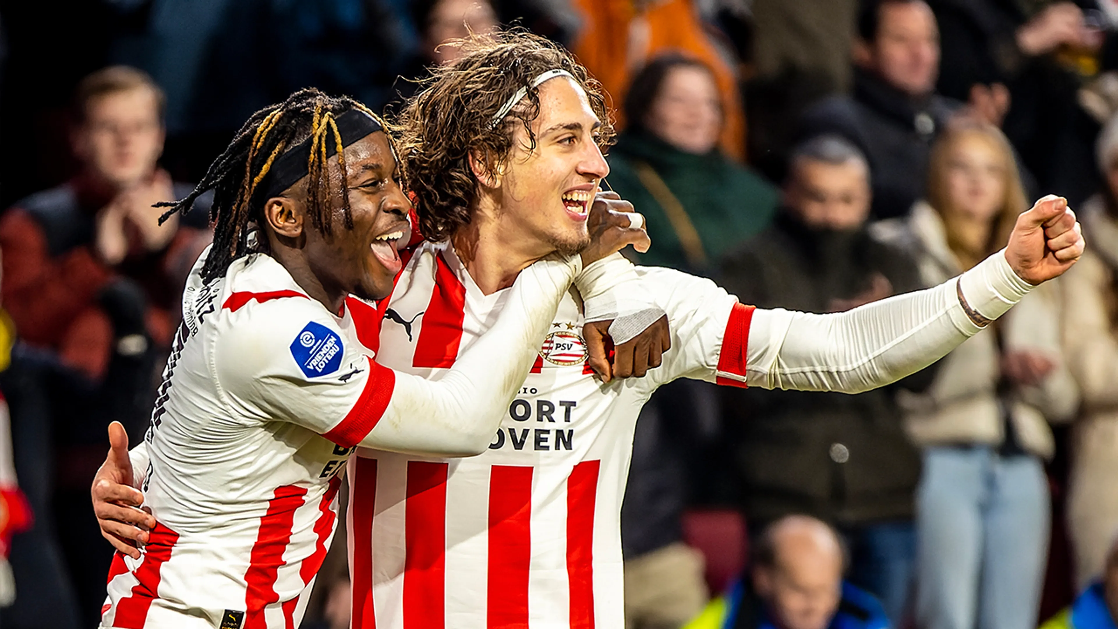 PSV boekt ruime zege op Groningen en klimt naar derde plek