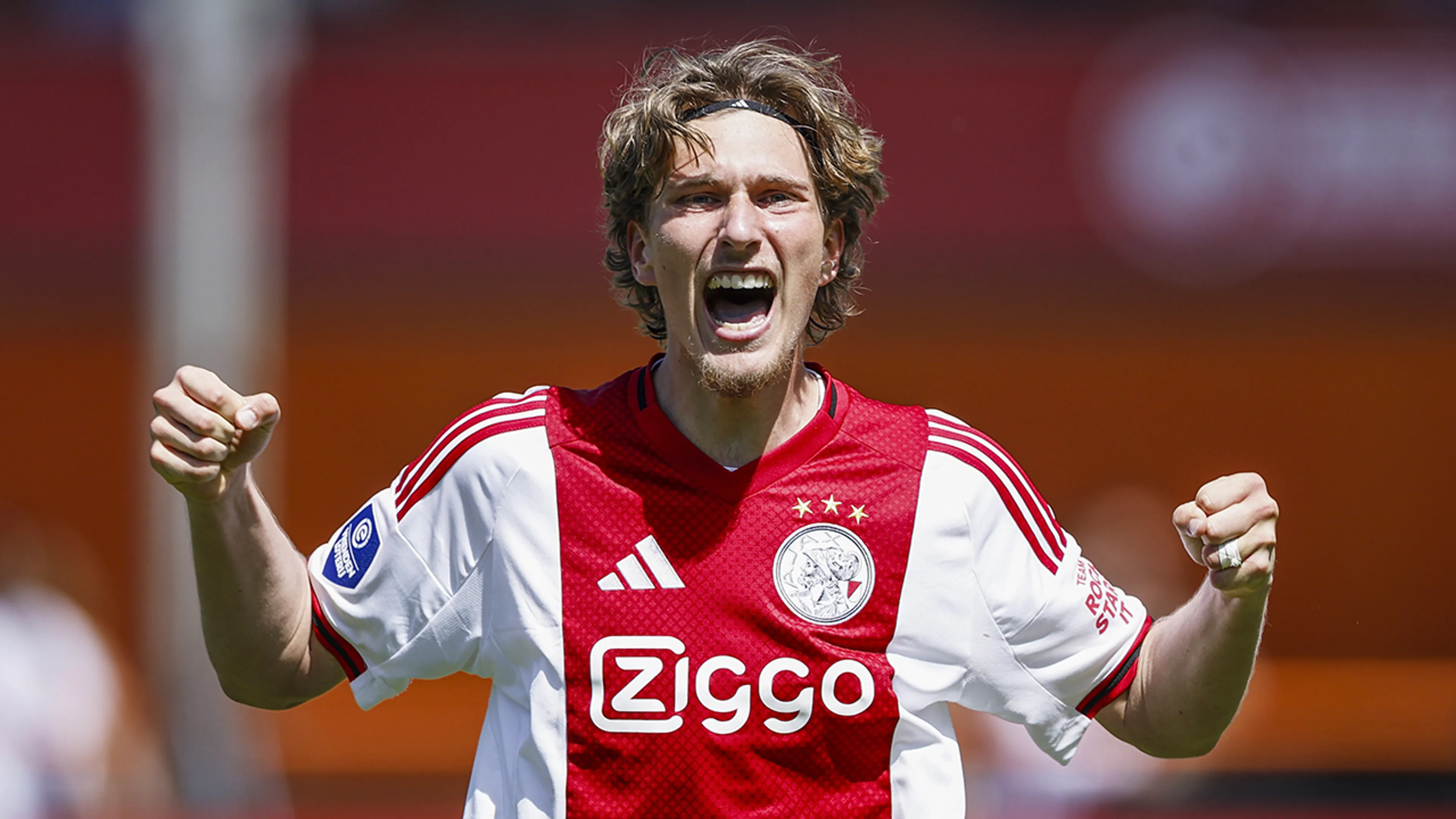 Ajax wint na strafschoppen van FC Utrecht en gaat naar tweede voorronde Conference League