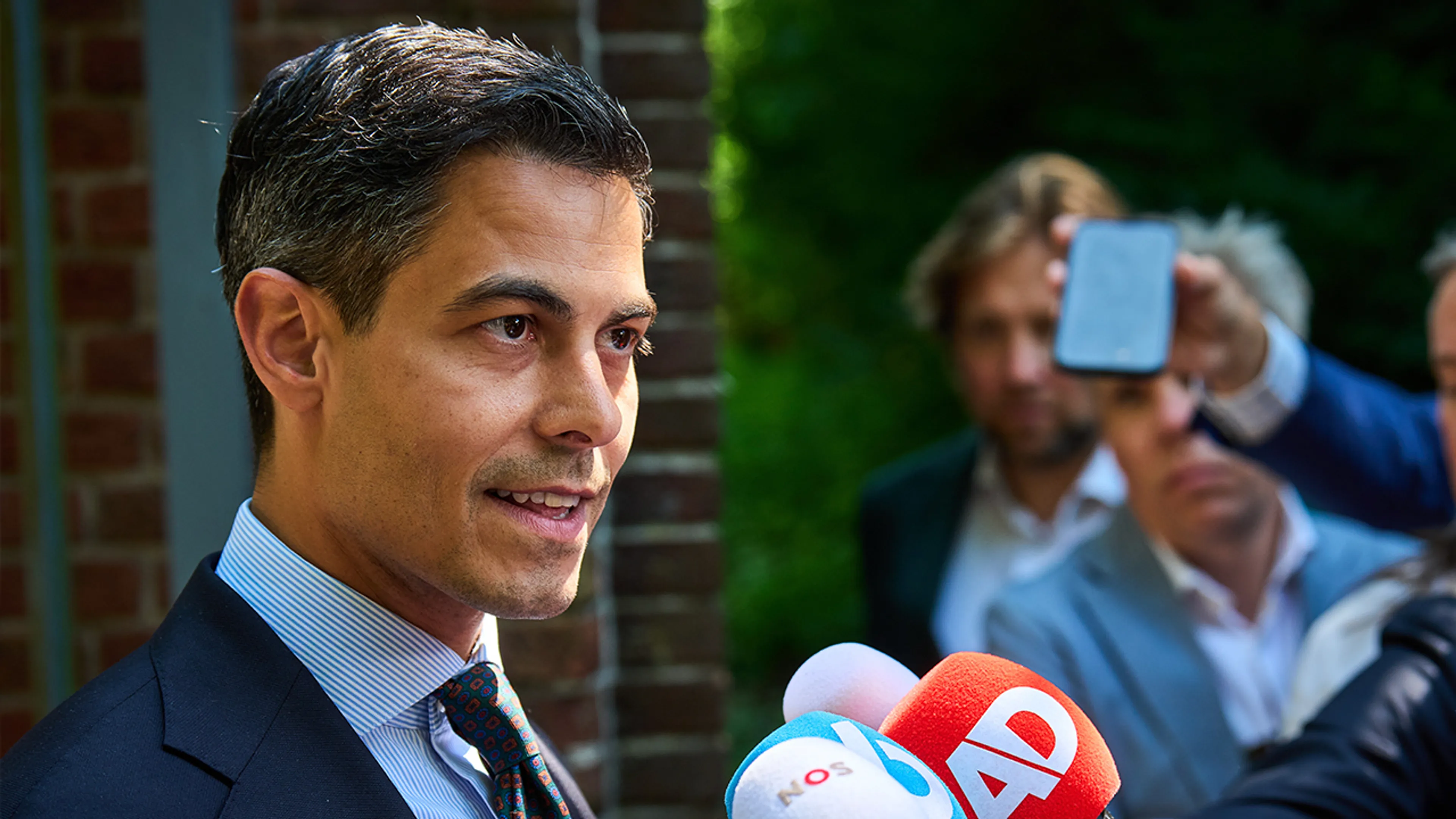 Rob Jetten na beëindigen gesprek door vakbonden: 'Deur blijft open!'
