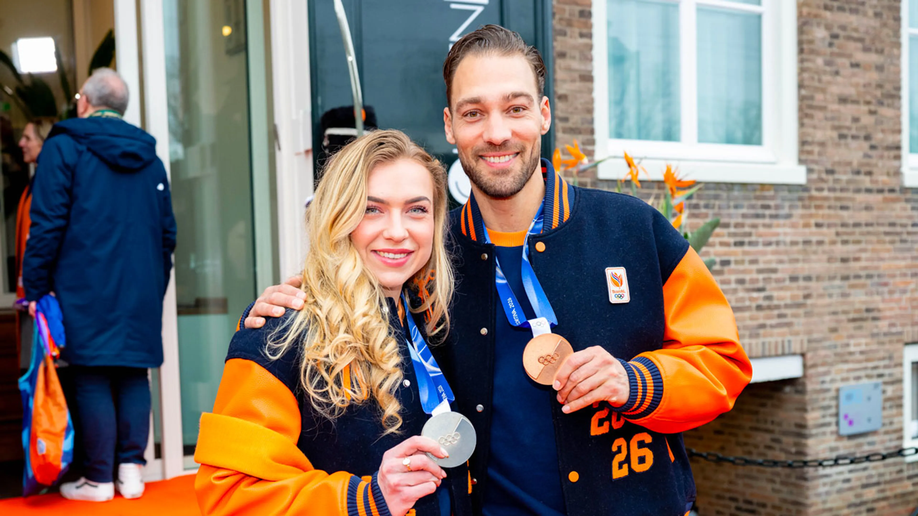 Kjeld Nuis verzorgt commentaar bij duel tussen Joy Beune en Jenning de Boo