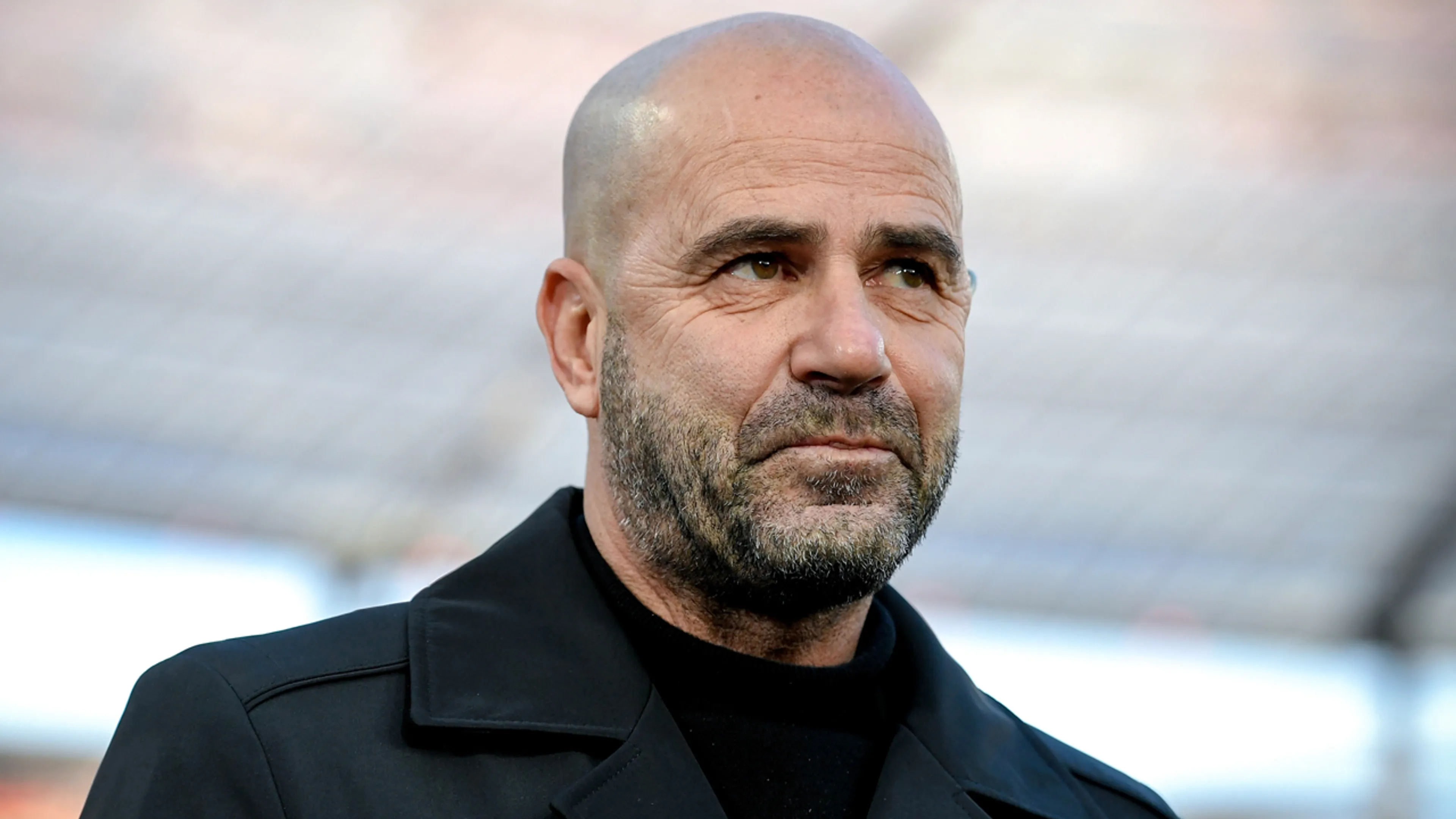 Peter Bosz met Leverkusen naar volgende ronde Europa League