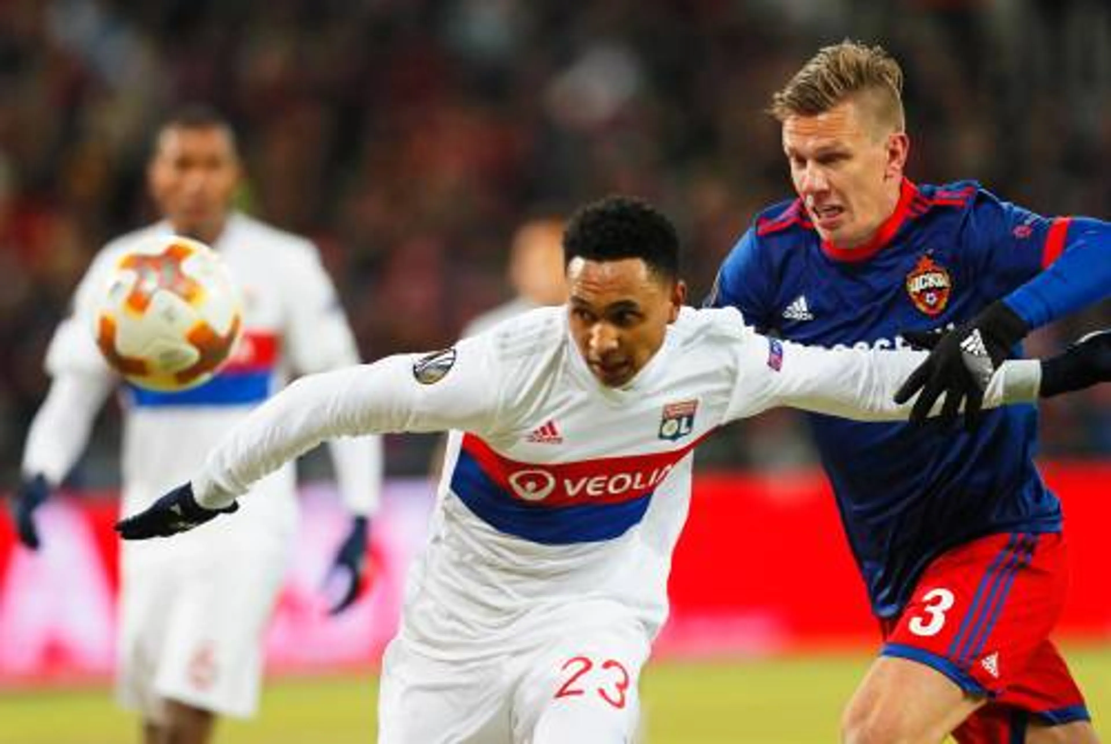 Tete voor eerst in elftal bij Olympique Lyon