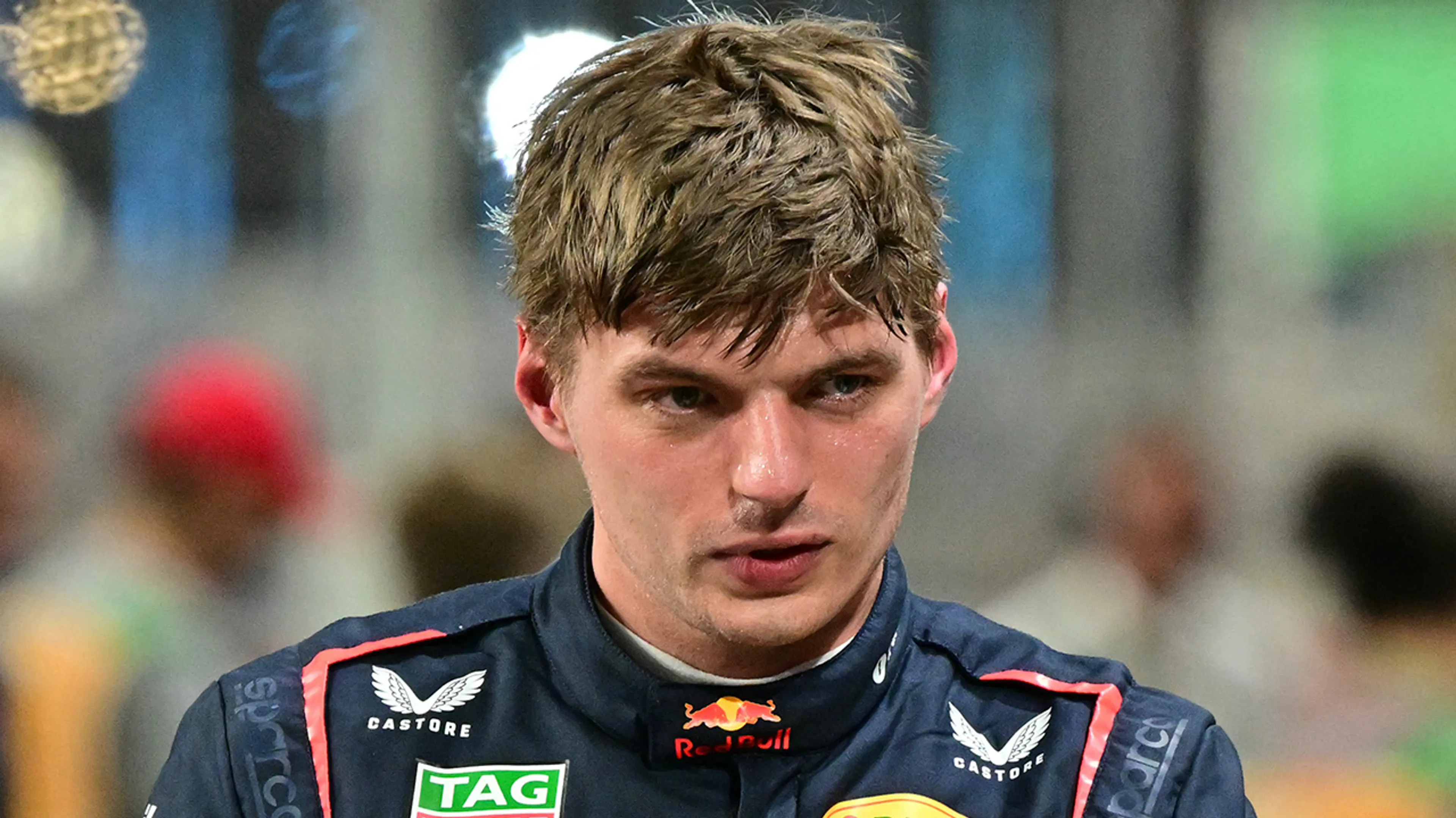 Boze Verstappen heeft geen zin in interview na race in Jeddah: 'Ik wil het kort houden'