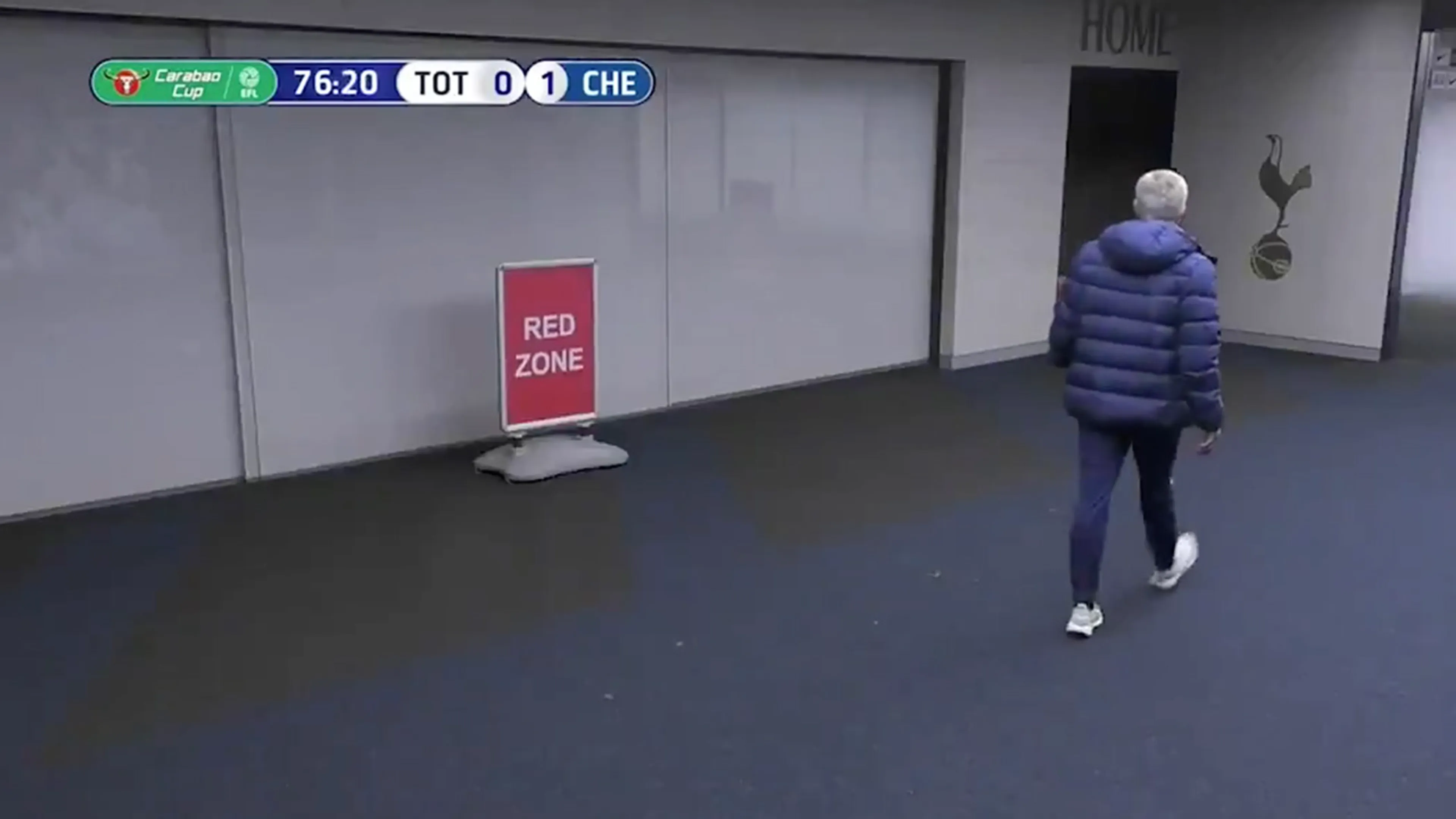 Woedende Mourinho trekt Dier van WC tijdens wedstrijd