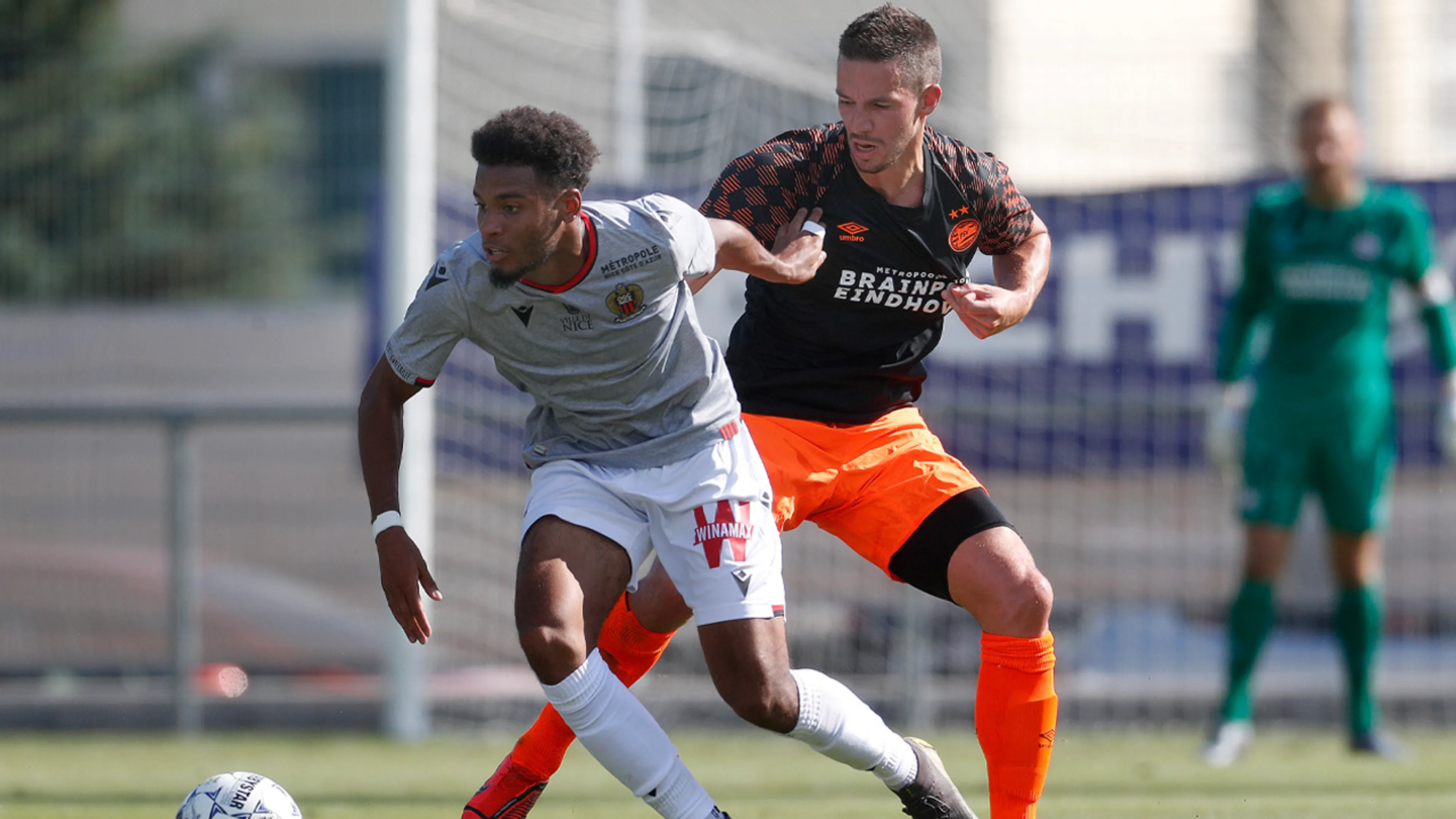 PSV verliest in Zwitserland van OGC Nice