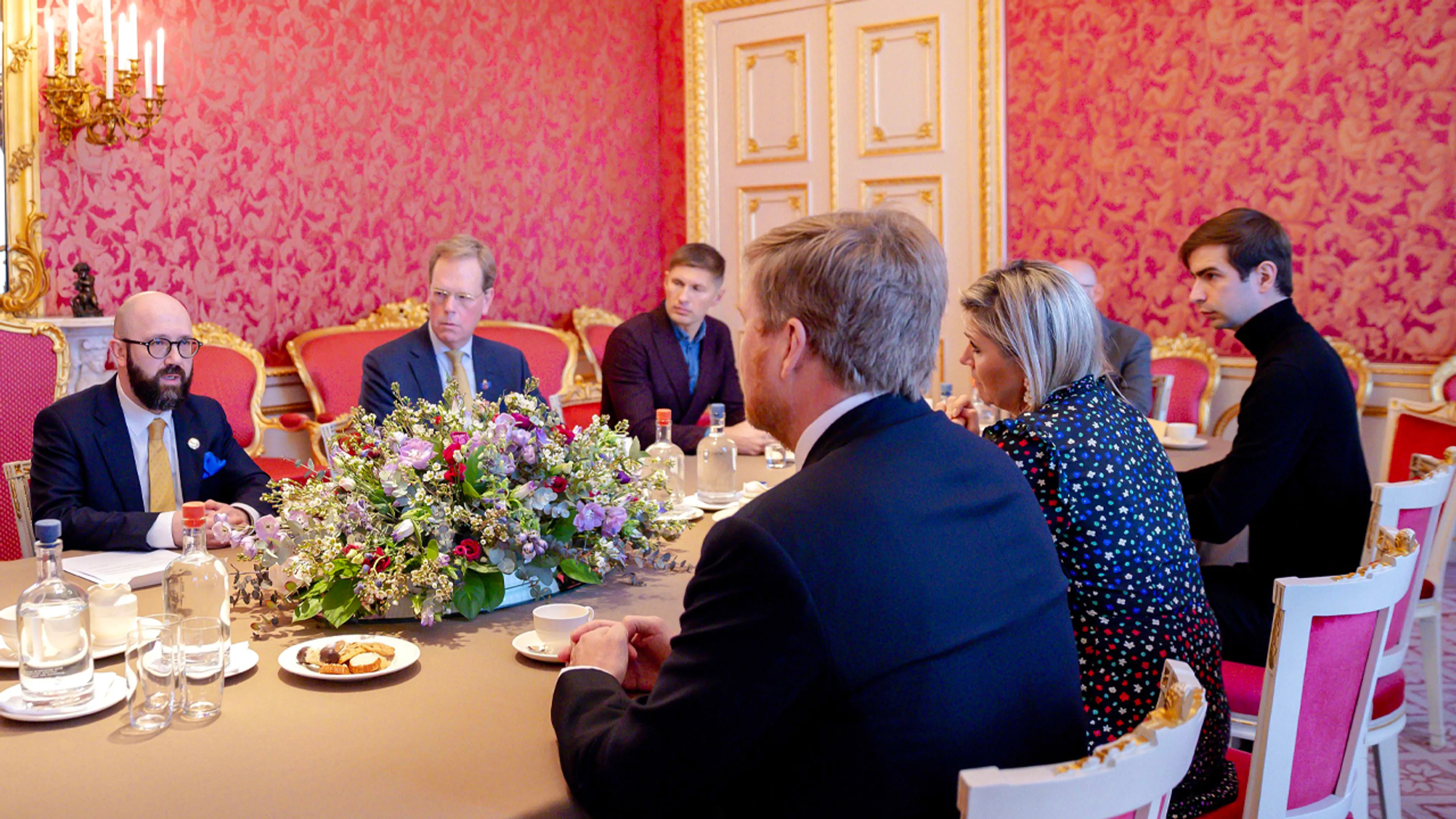 Willem-Alexander belooft om met Levchenko naar Oekraïne te gaan