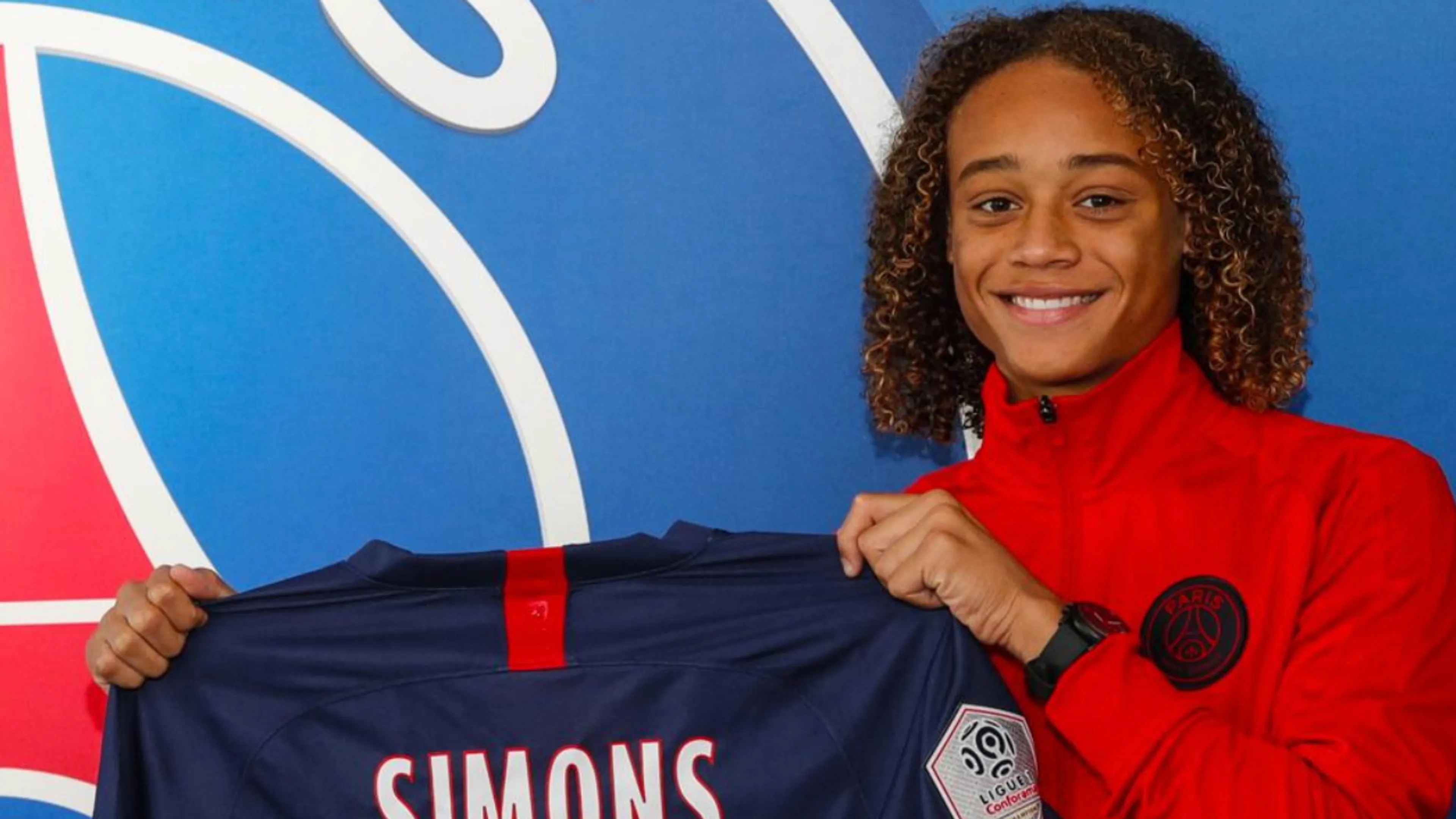 Xavi Simons van Barcelona naar PSG