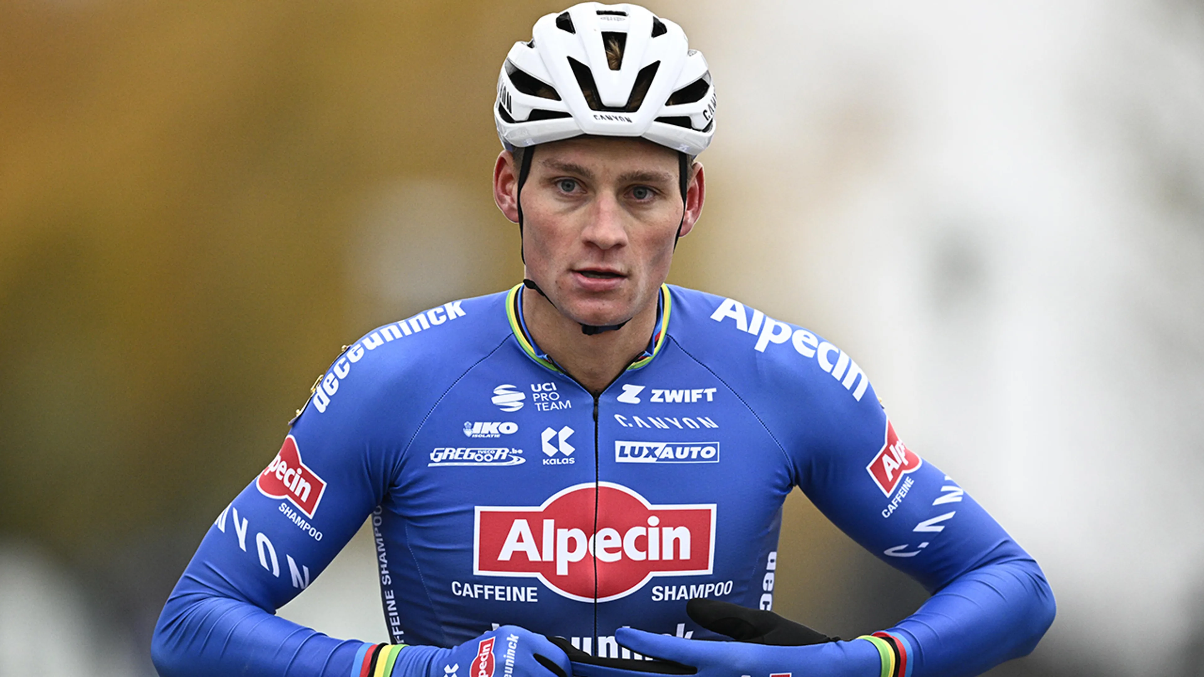 Mathieu van der Poel vrijgesproken van 'mishandeling' tienermeisjes