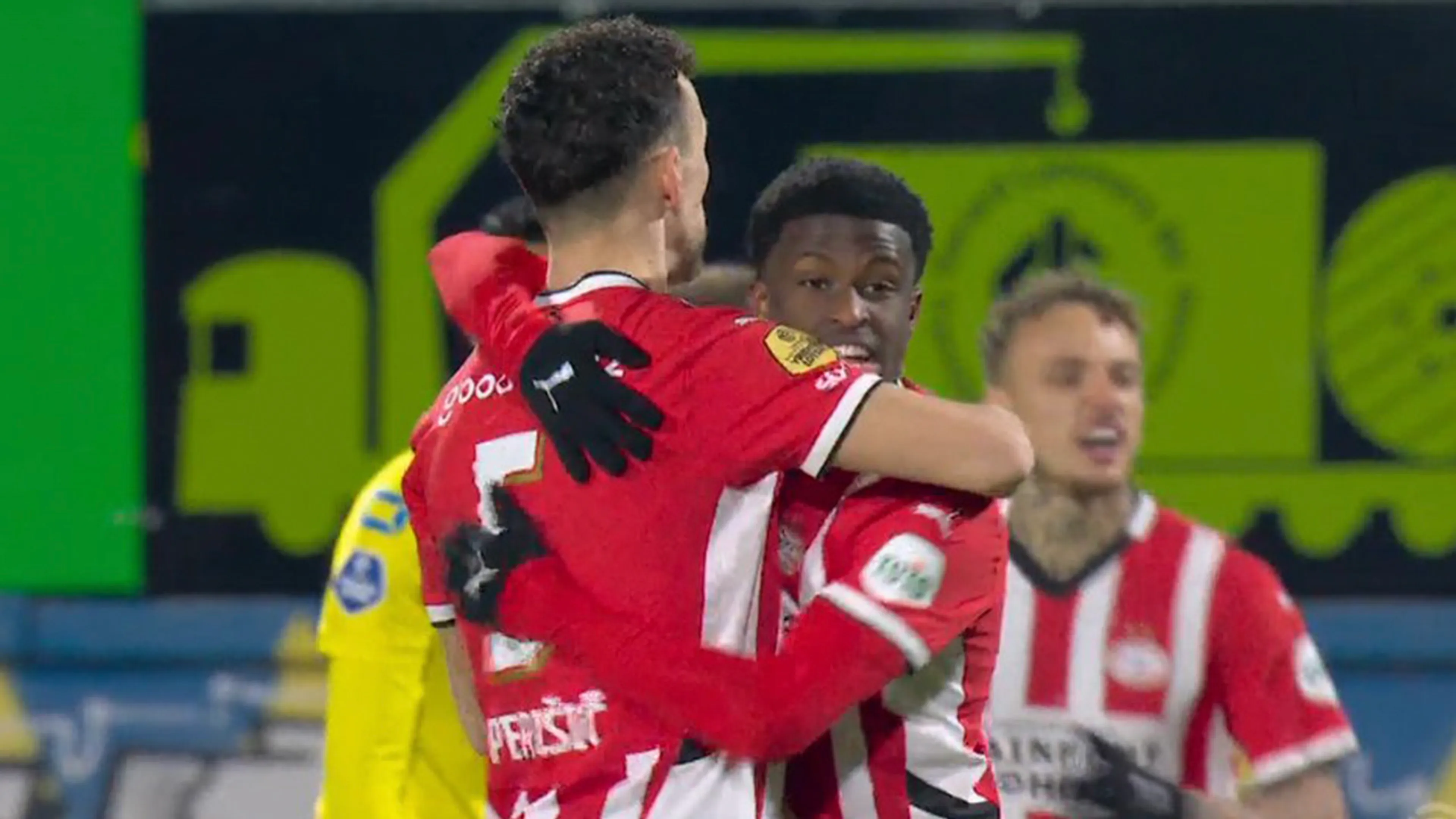 Videogoal: PSV razendsnel op voorsprong bij RKC dankzij Ivan Perisic