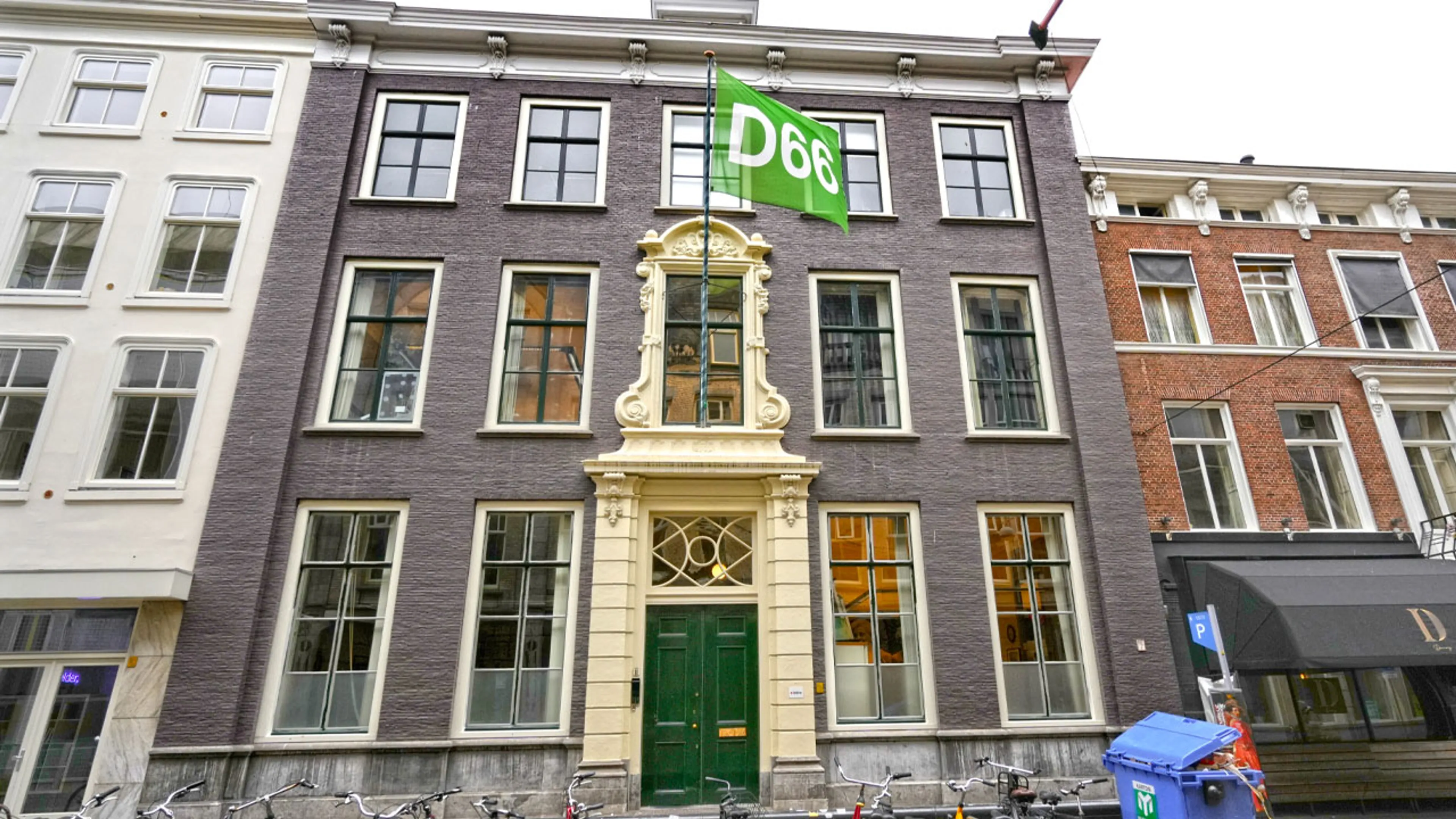 OM: verdachte van explosie bij pand D66 had terroristisch oogmerk