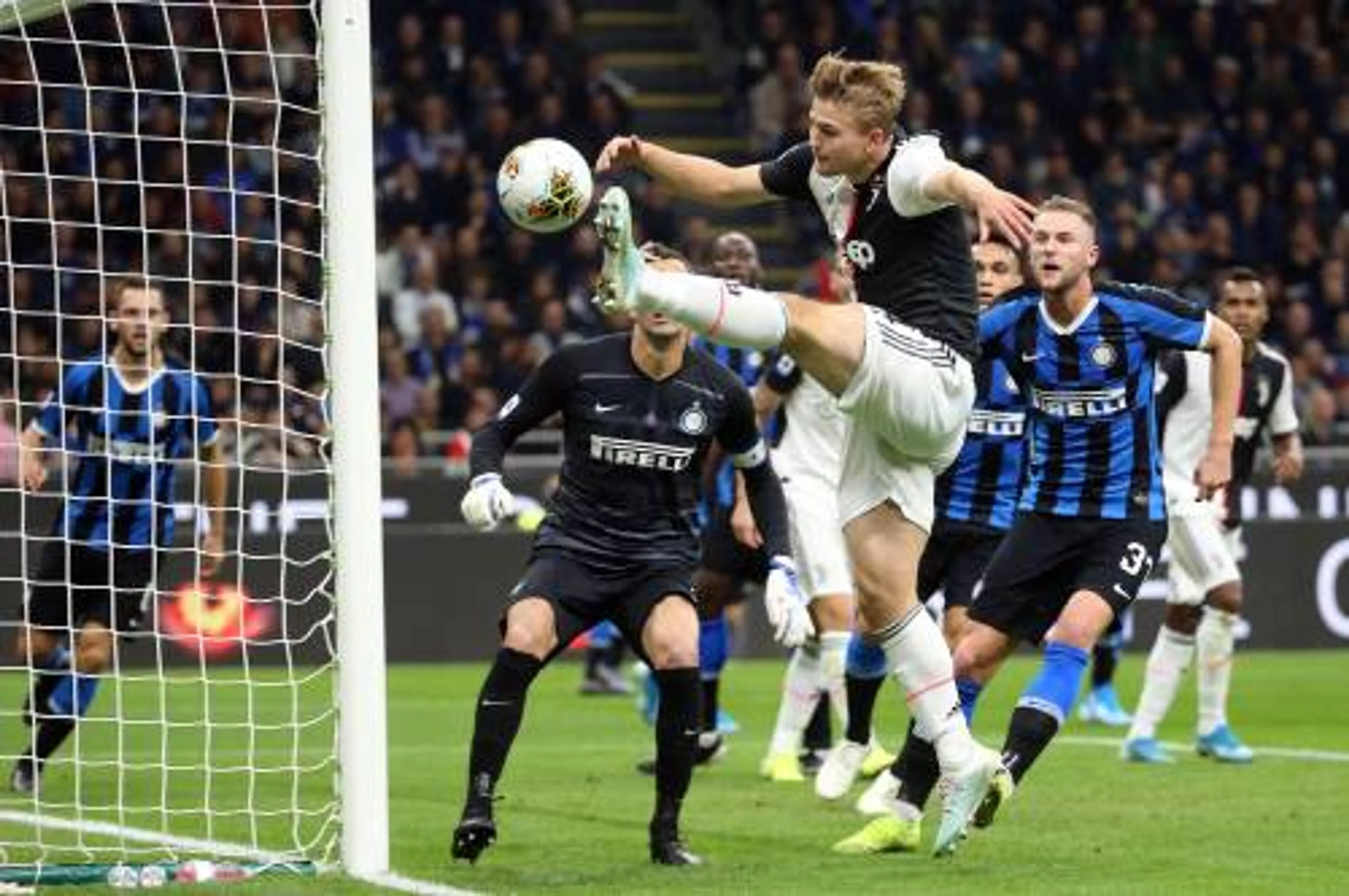 De Ligt weer op trainingsveld Juventus