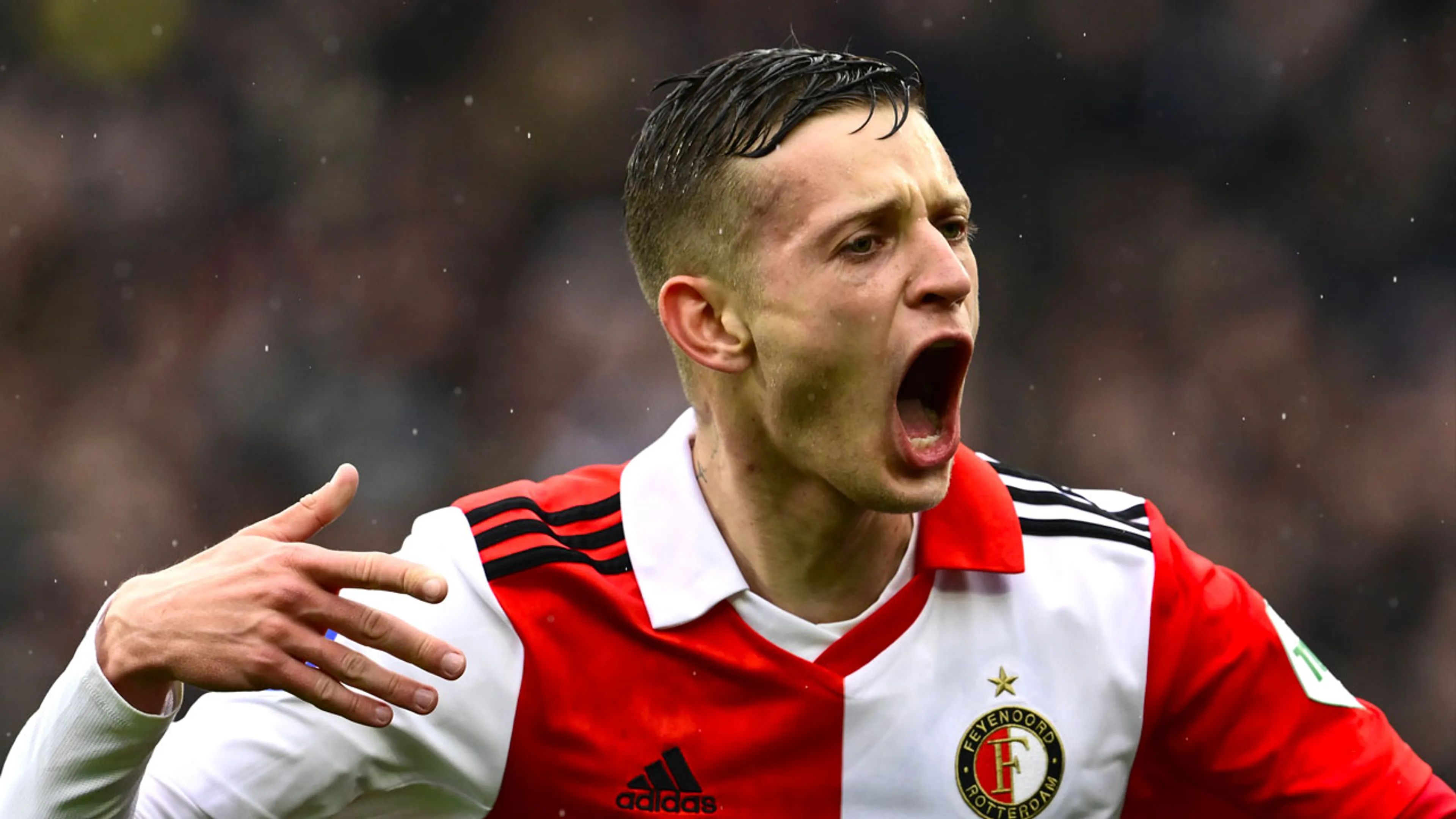 Feyenoord vist achter het net: Szymański op laatste moment naar Fenerbahçe