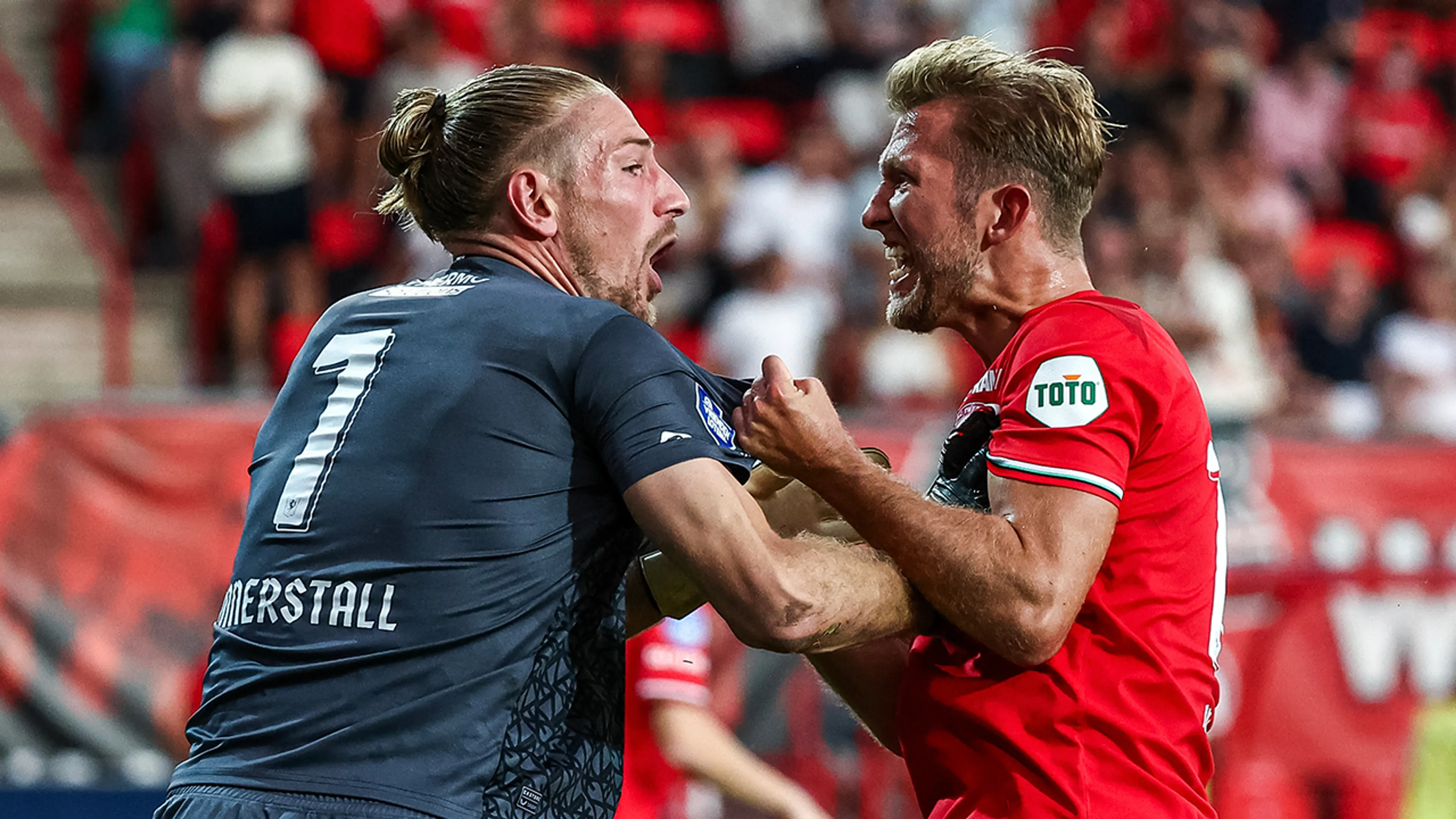 FC Twente moet verder in Europa League na spektakelstuk tegen Salzburg