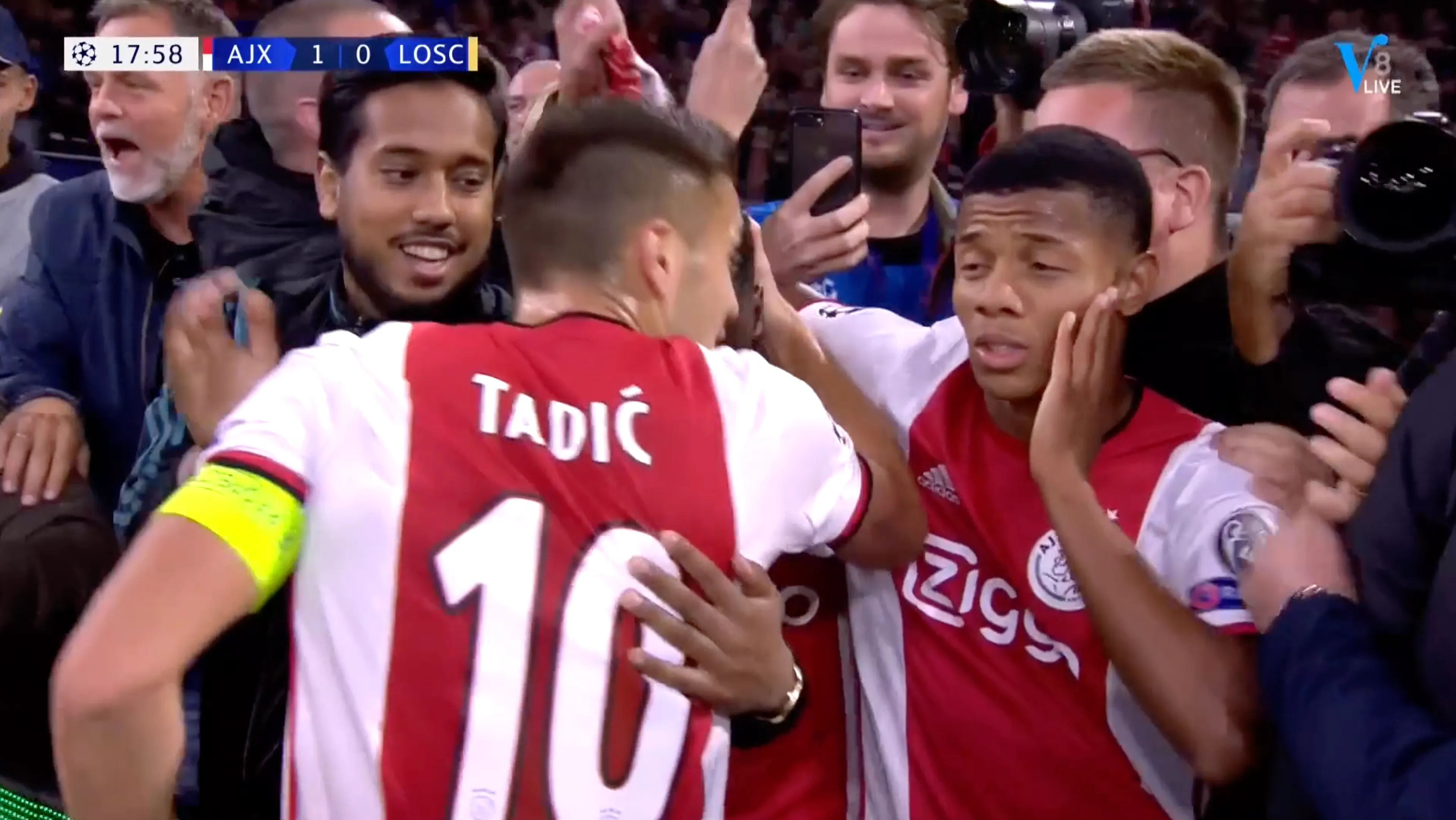 Tadić deelt koek uit aan Neres na doelpunt Ajax