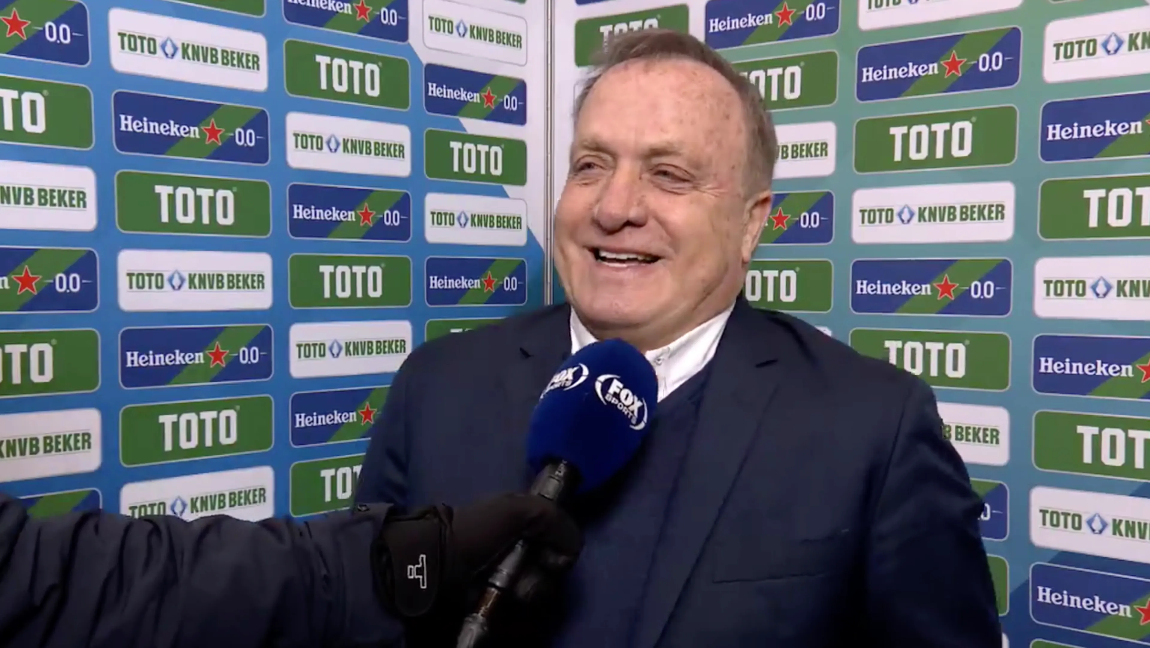 Advocaat baalt: 'Niet aan premie voor dubbel gedacht' 