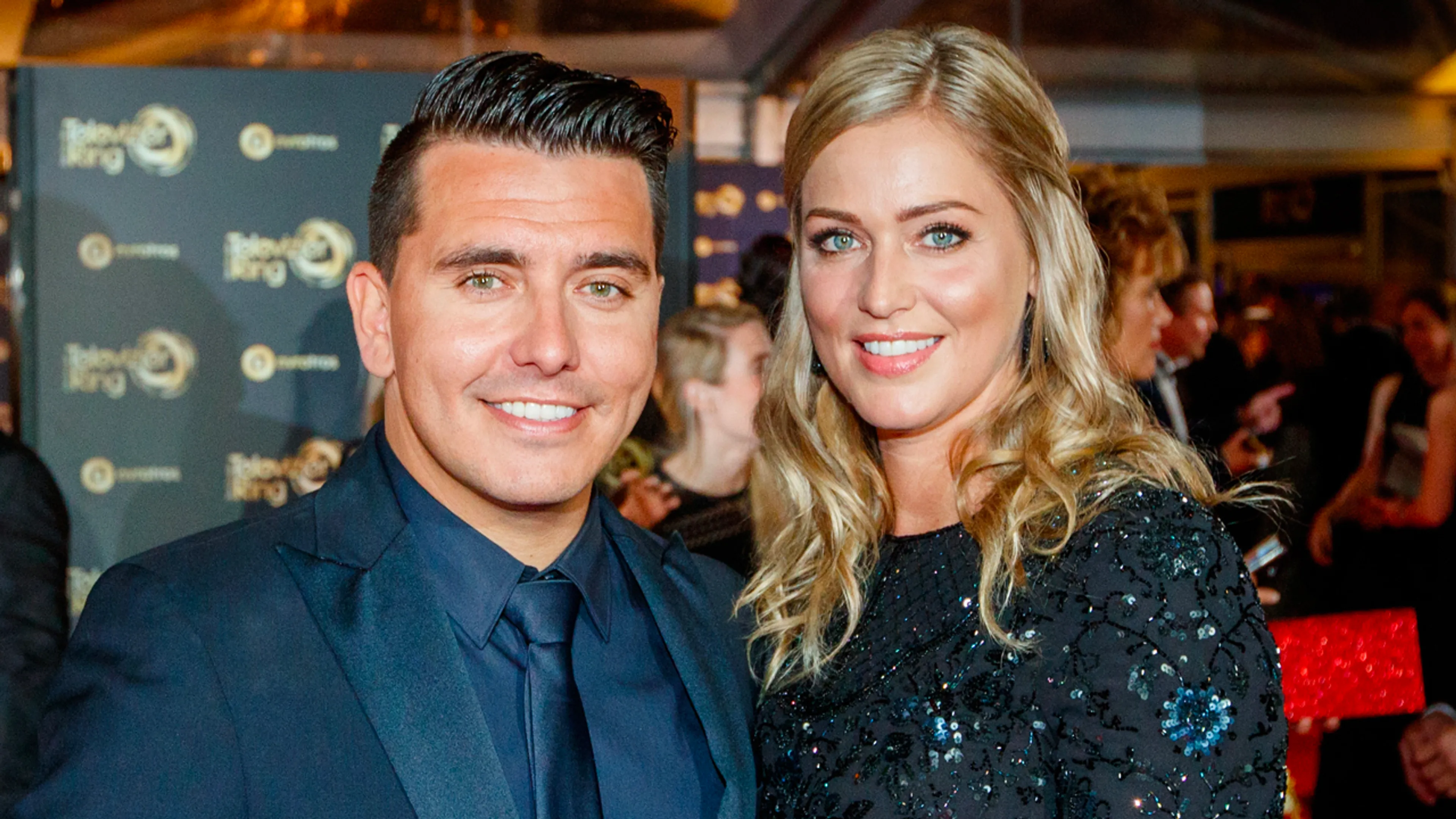'Jan Smit en Liza Plat officieel gescheiden, worden bijna buren in Volendam'