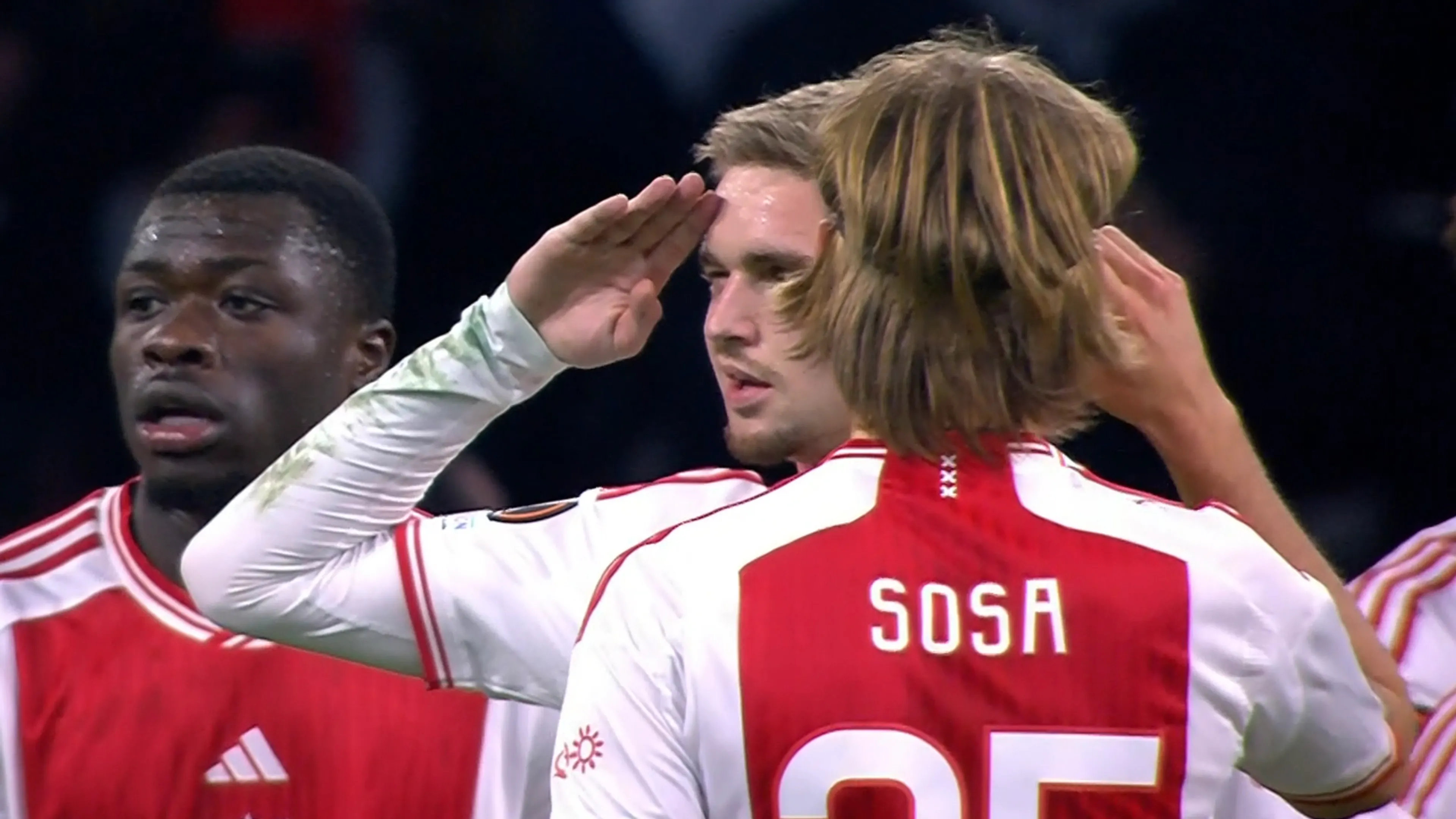 VIDEOGOAL: Ajax - AEK Athene 2-1 (Taylor)