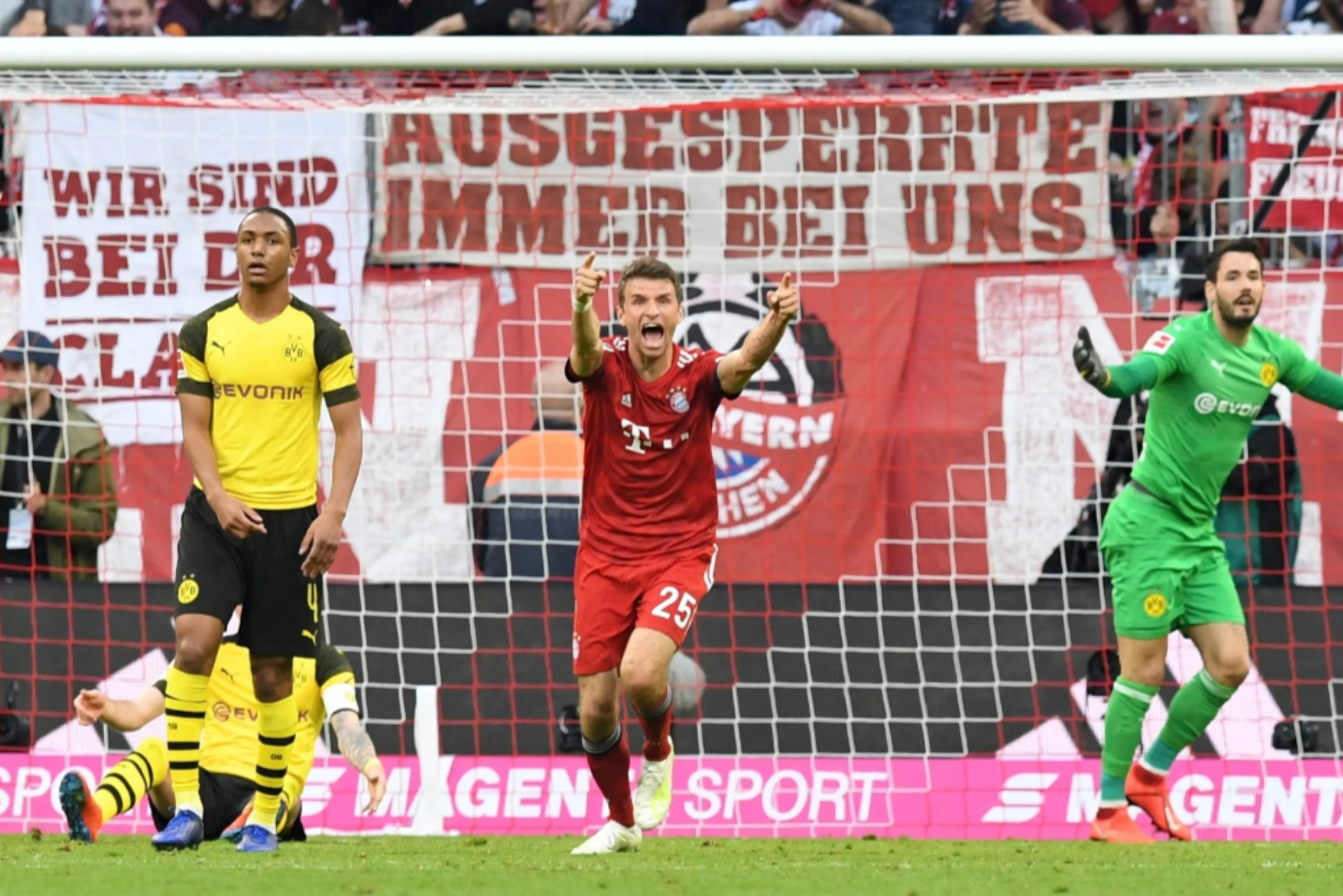 Bayern overklast Dortmund in topper: 5-0