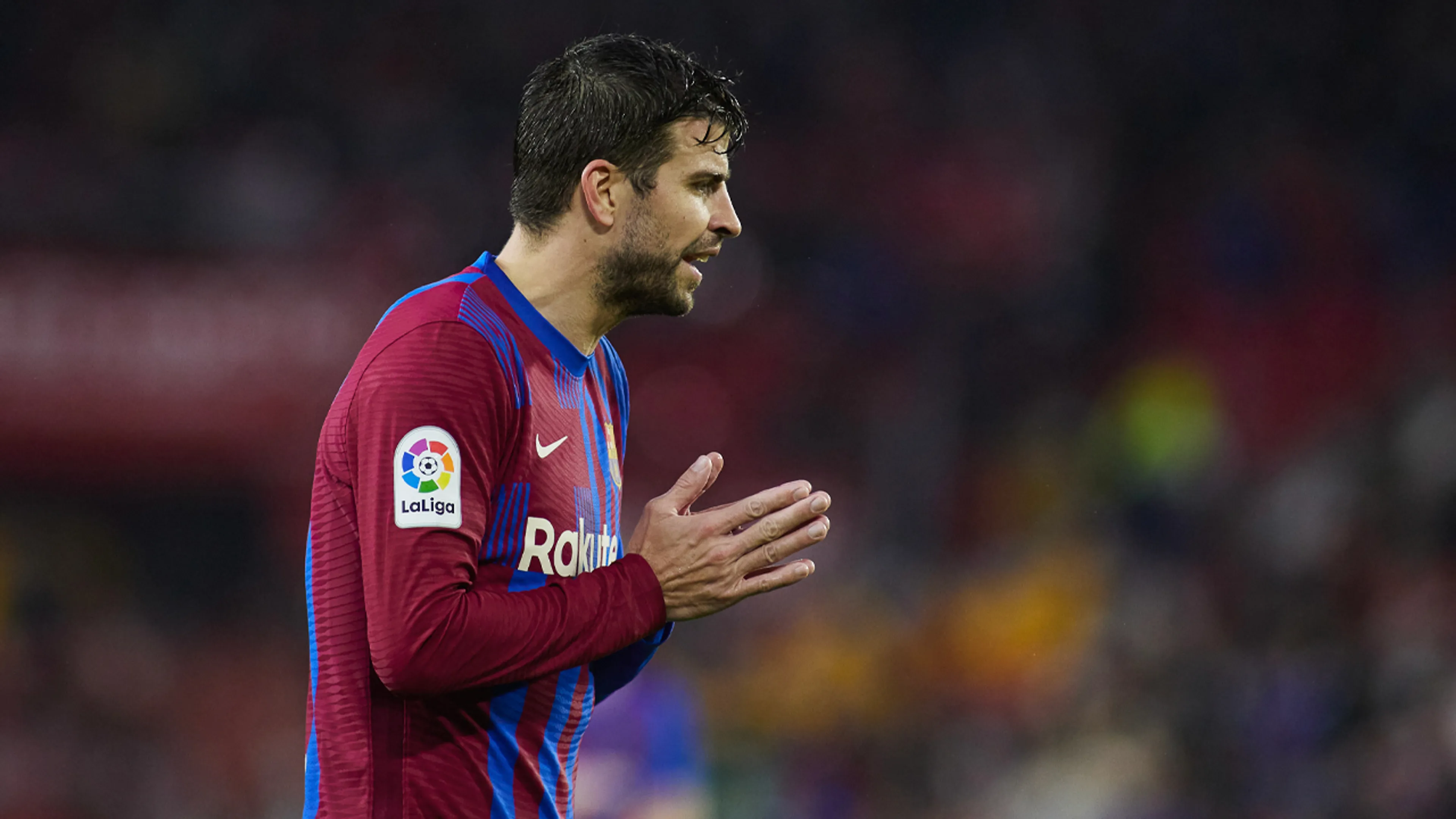 ZIEN! Woedende Piqué deelt screenshot van bankafschrift van salaris bij Barça