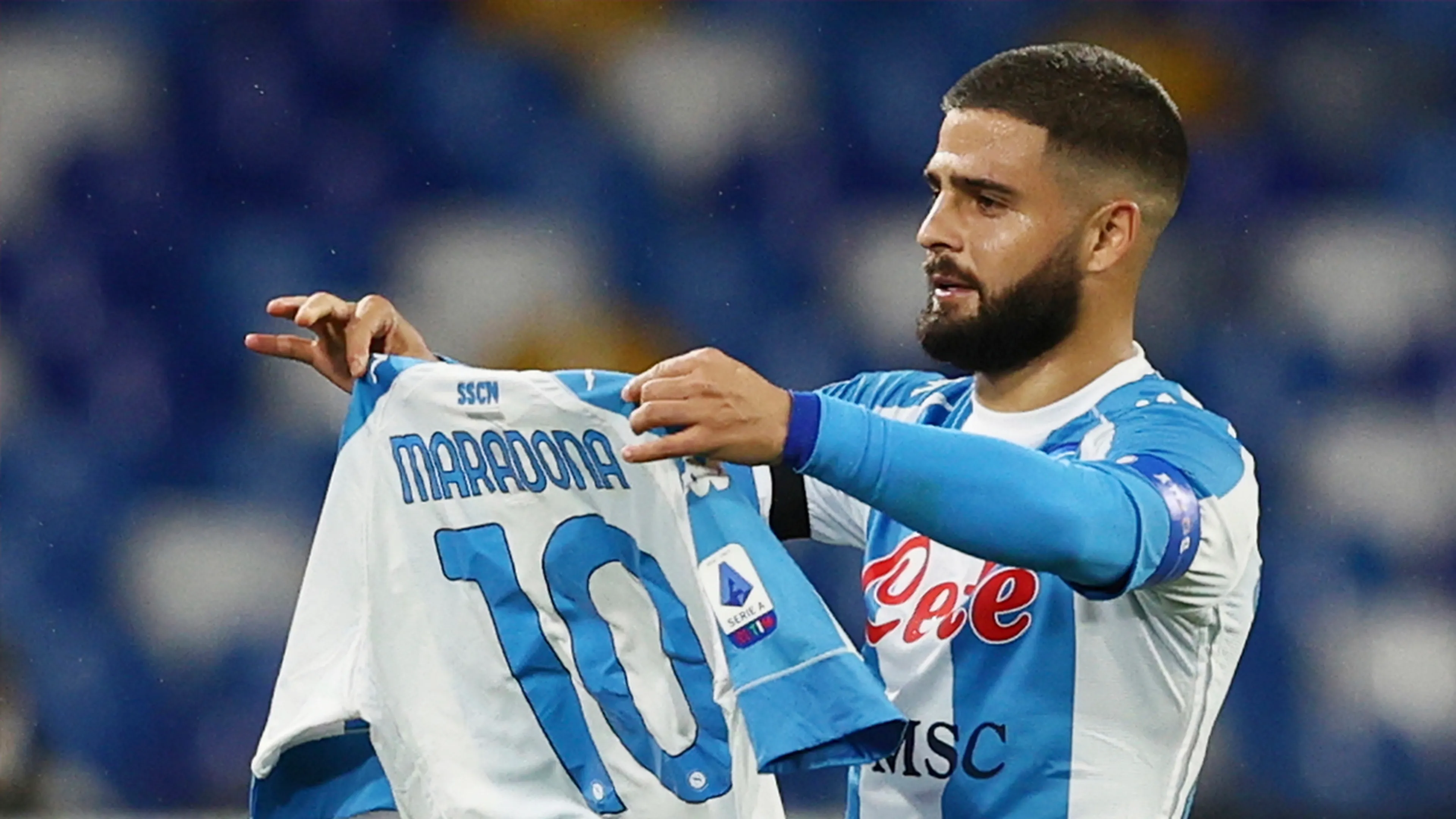 Royale zege Napoli op emotionele avond in Stadio San Paolo