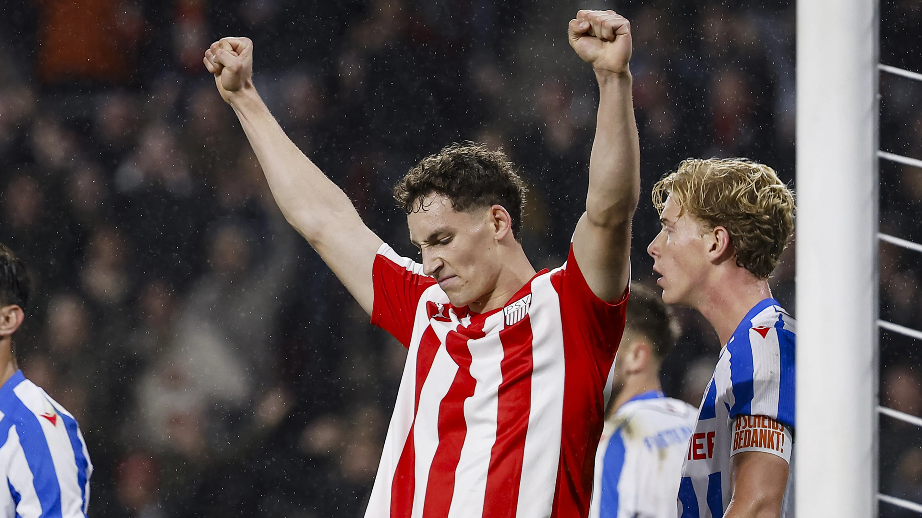 PSV wint eerste wedstrijd na interlandperiode van Heerenveen