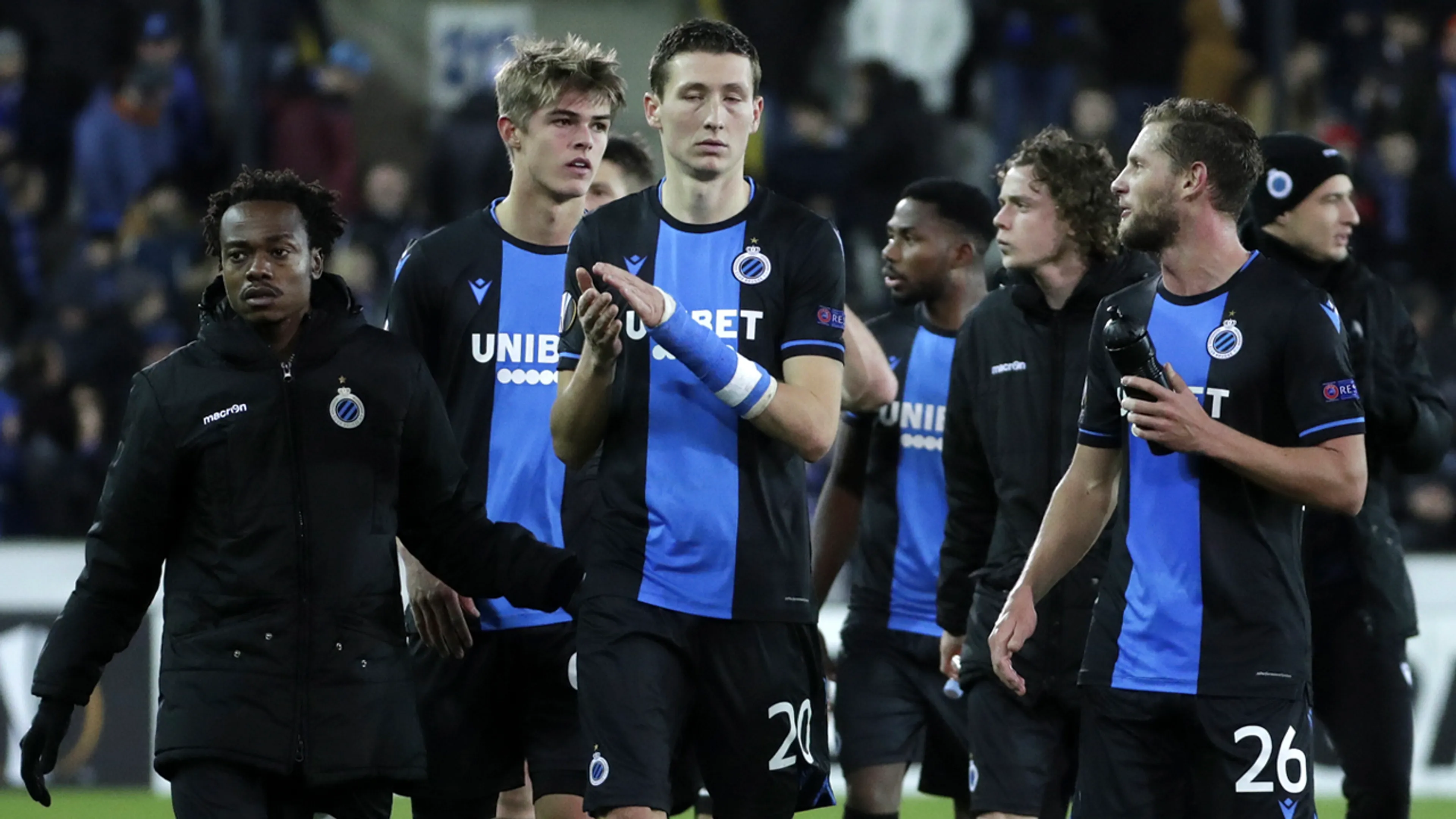 Belgische voetbalclubs helpen voedselbank aan 50.000 maaltijden
