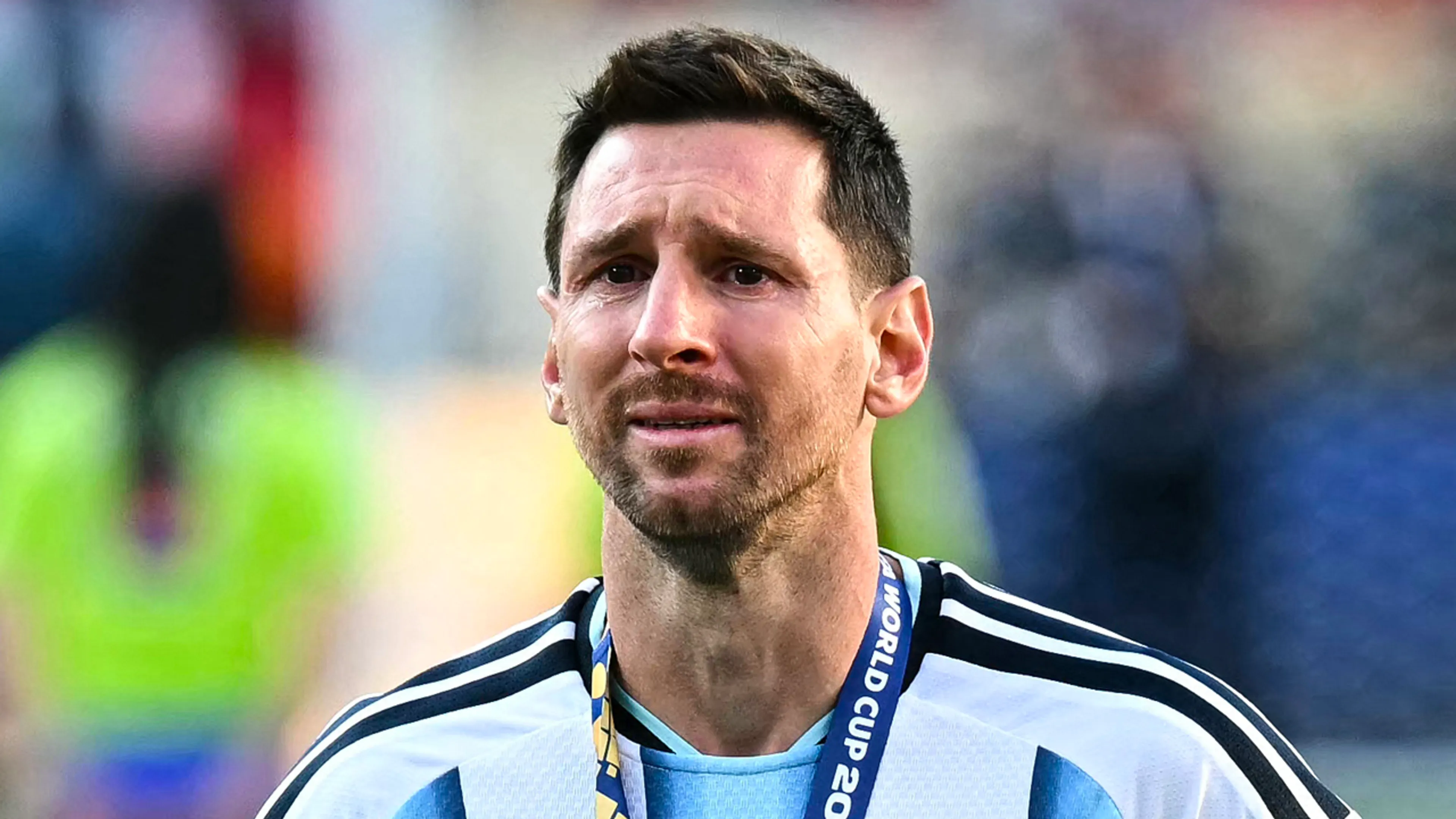 Messi staat in emotioneel bericht stil bij overlijden vader en twijfelt aan voetbaltoekomst