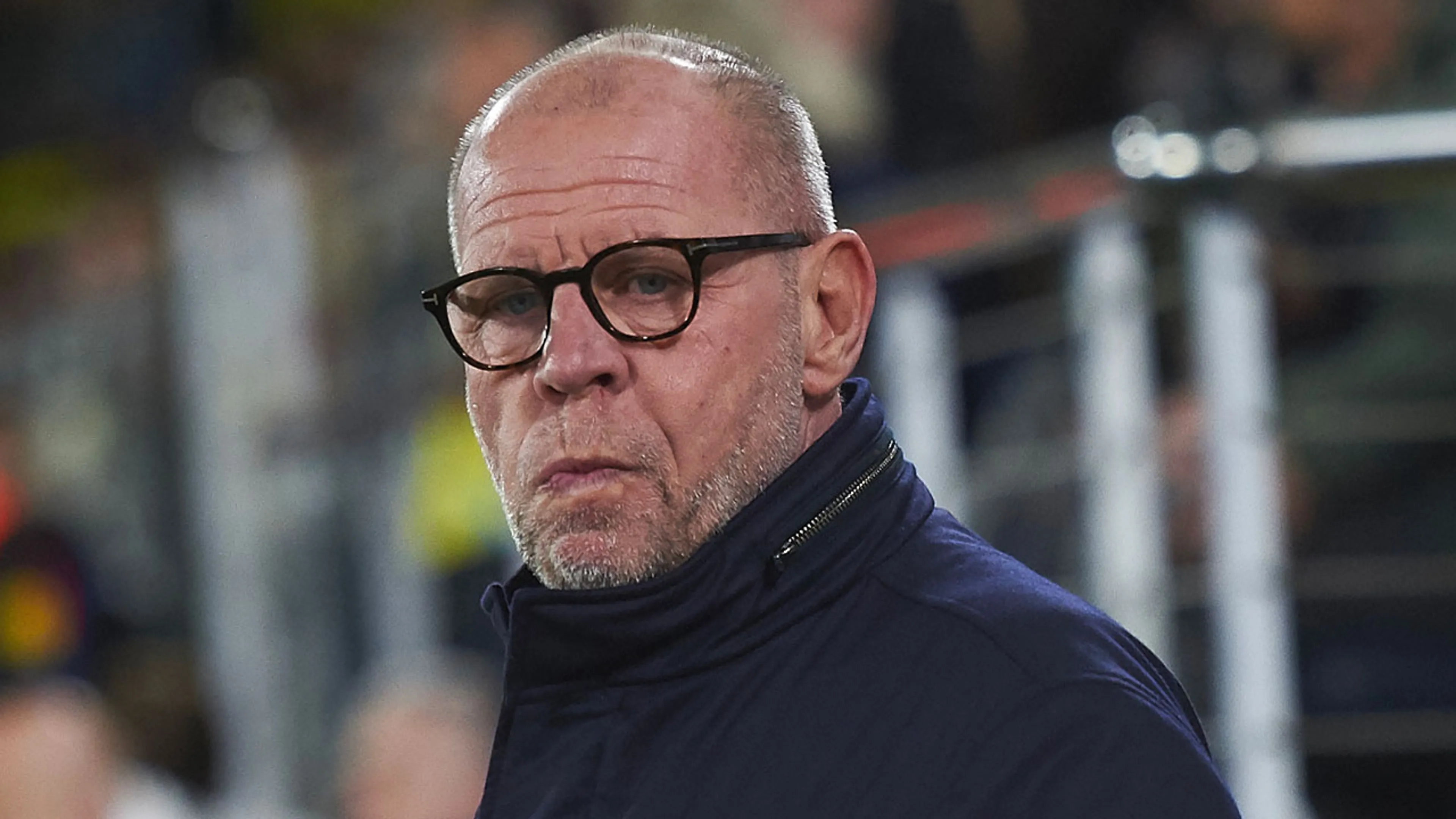 Ajax zet hoofdtrainer Fred Grim terug naar de opleiding, Oscar García neemt taken waar