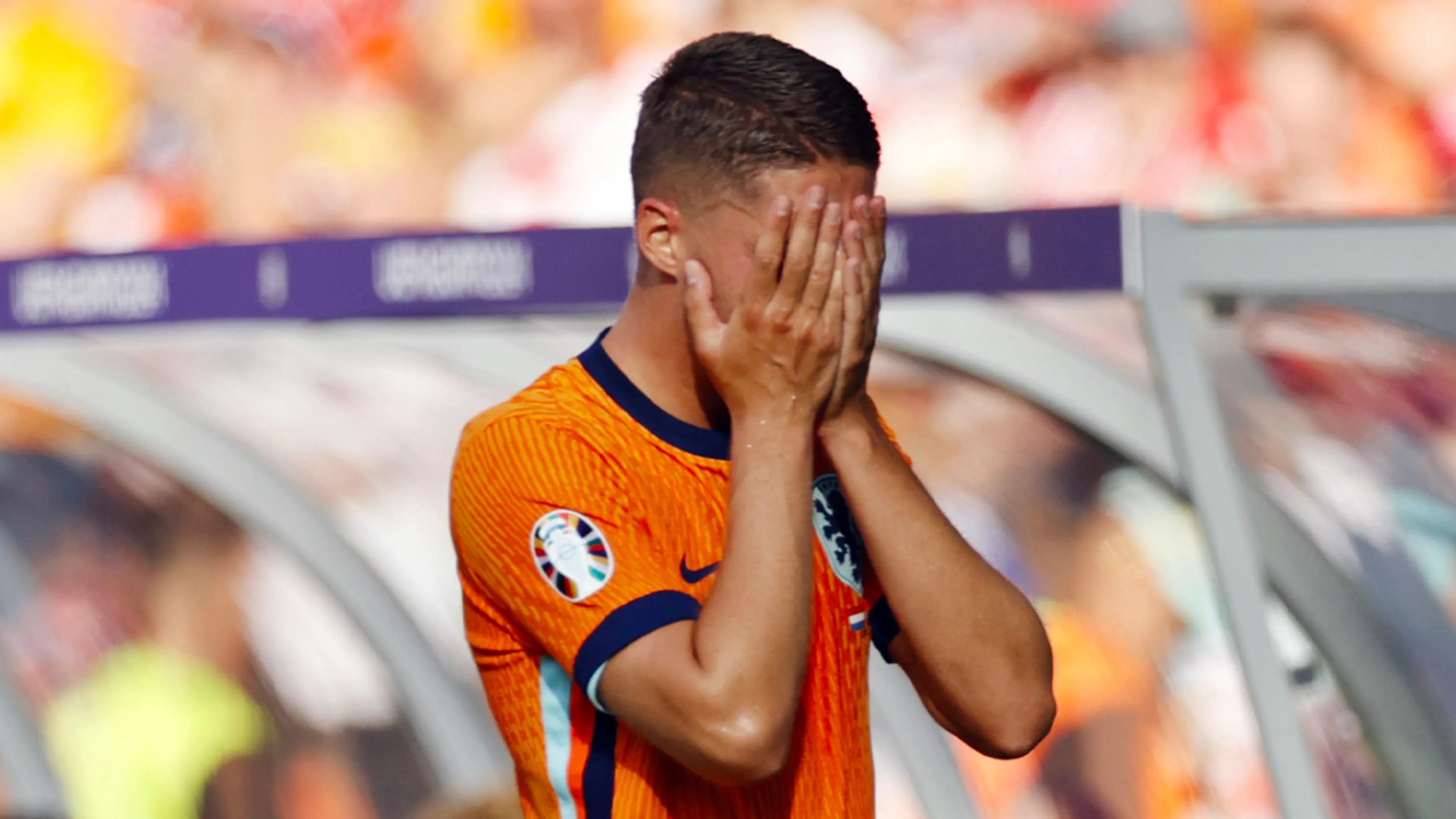 Oud-international onthult reactie van Joey Veerman op appje na vroege wissel tegen Oostenrijk