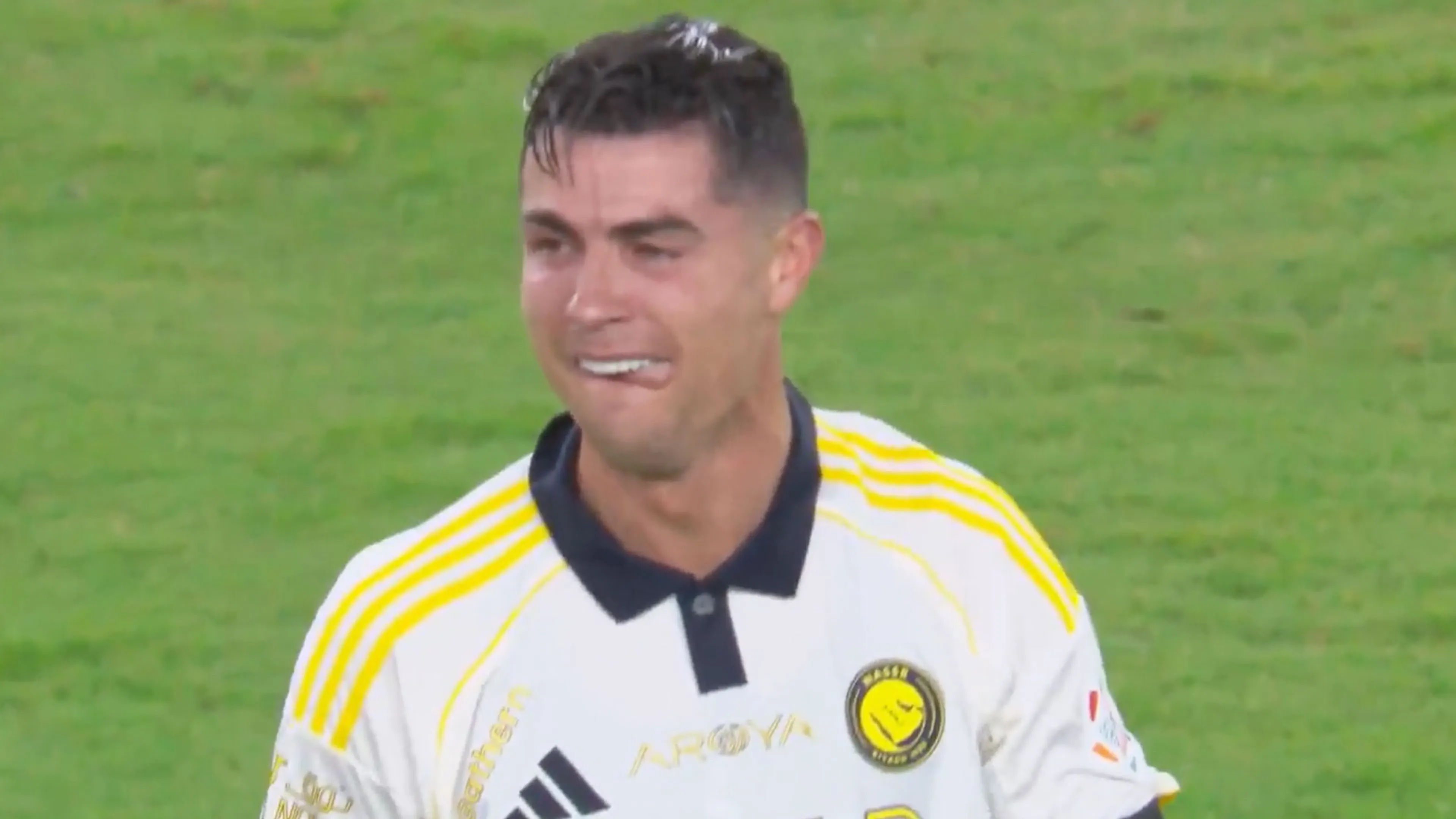 Cristiano Ronaldo barst in tranen uit tijdens kampioenswedstrijd met Al-Nassr