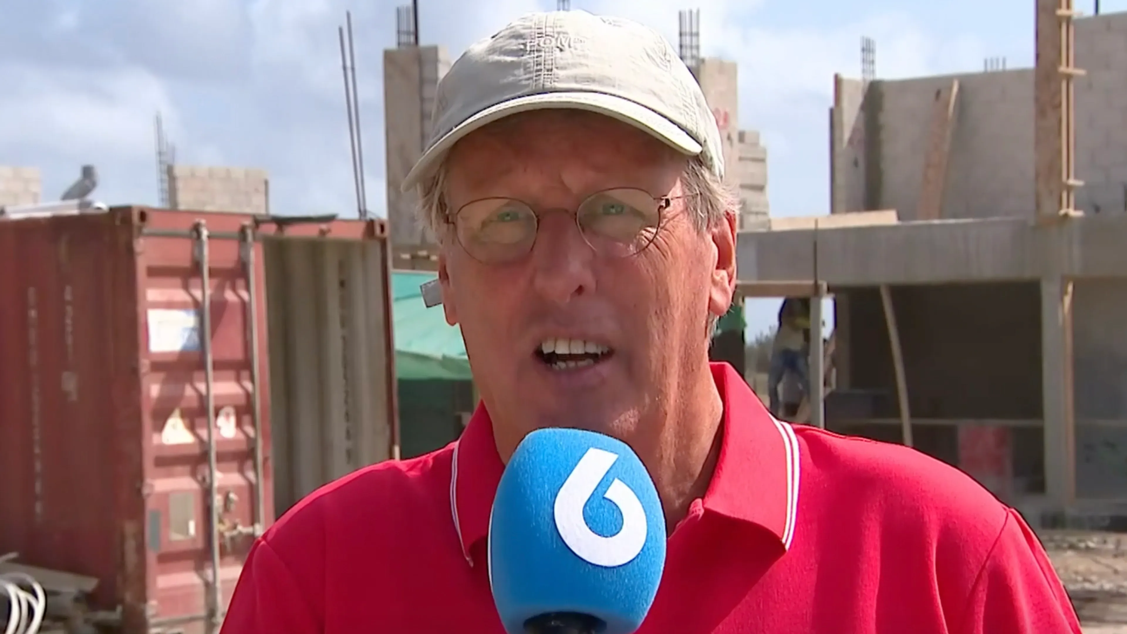 Héérlijke beelden: het presentatiedebuut van Chris Woerts op SBS6!