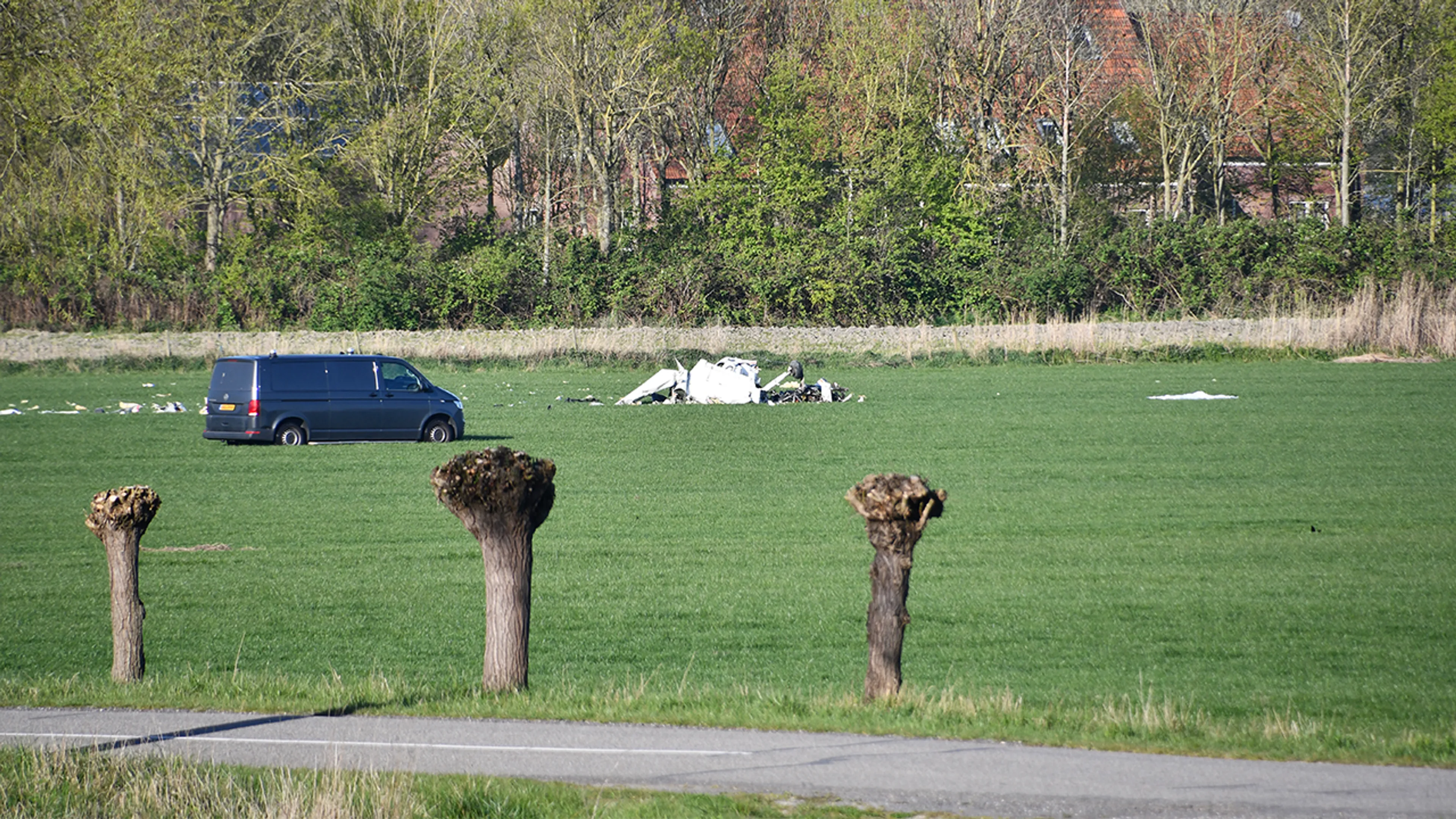 Dode bij crash sportvliegtuig naast A58 bij Middelburg