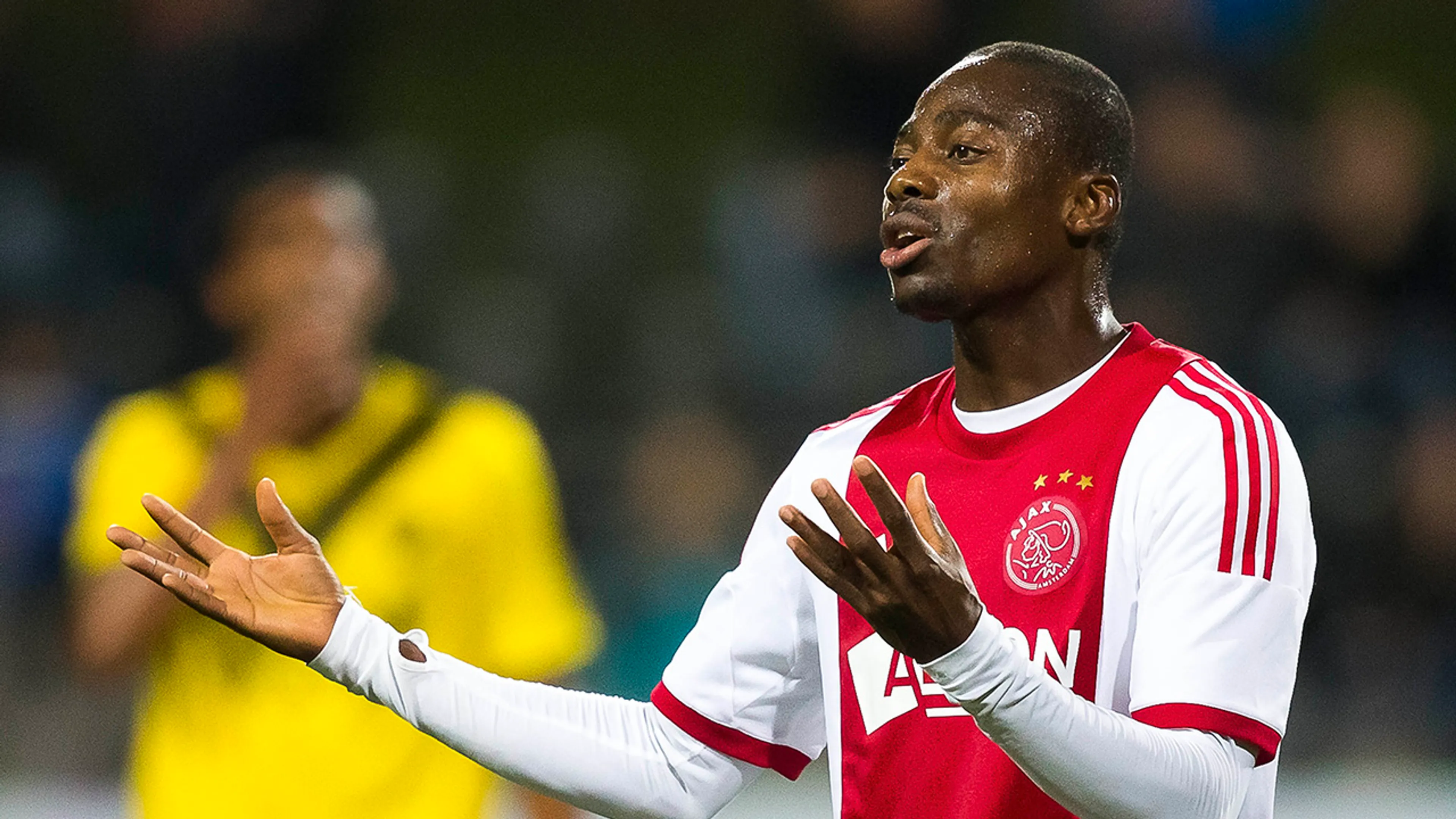 Eyong Tarkang Enoh (35) keert terug bij Ajax in de Derde Divisie