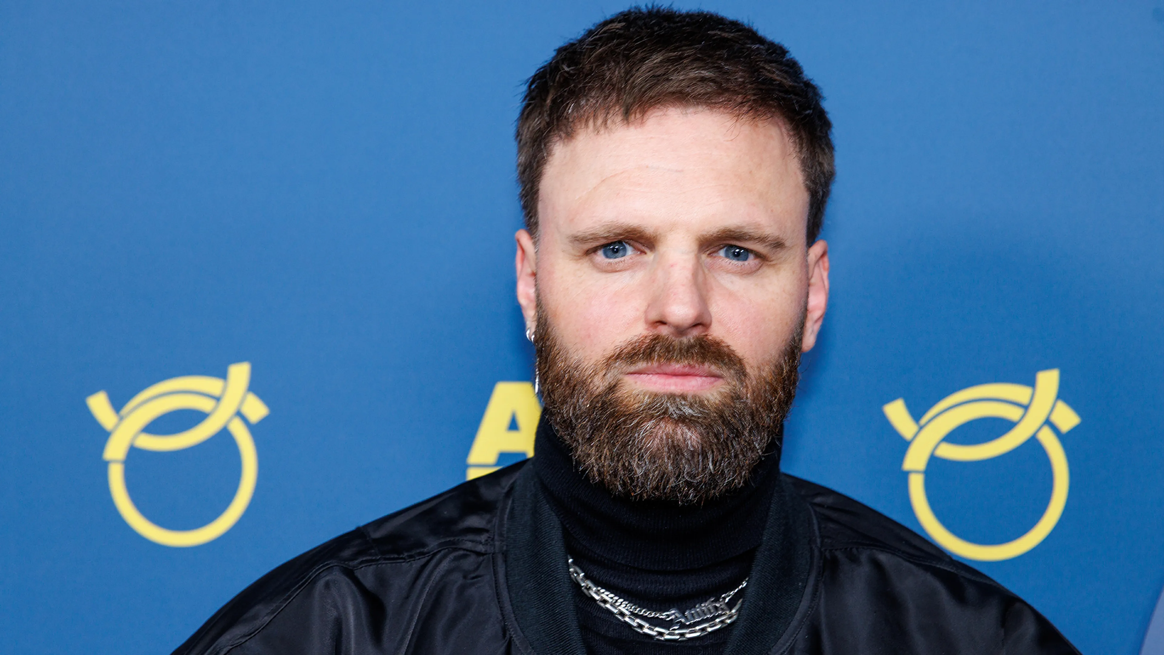 Tim Hofman reageert op ophef over antifa-ketting: 'Ik denk dat niemand hiervan schrikt...'