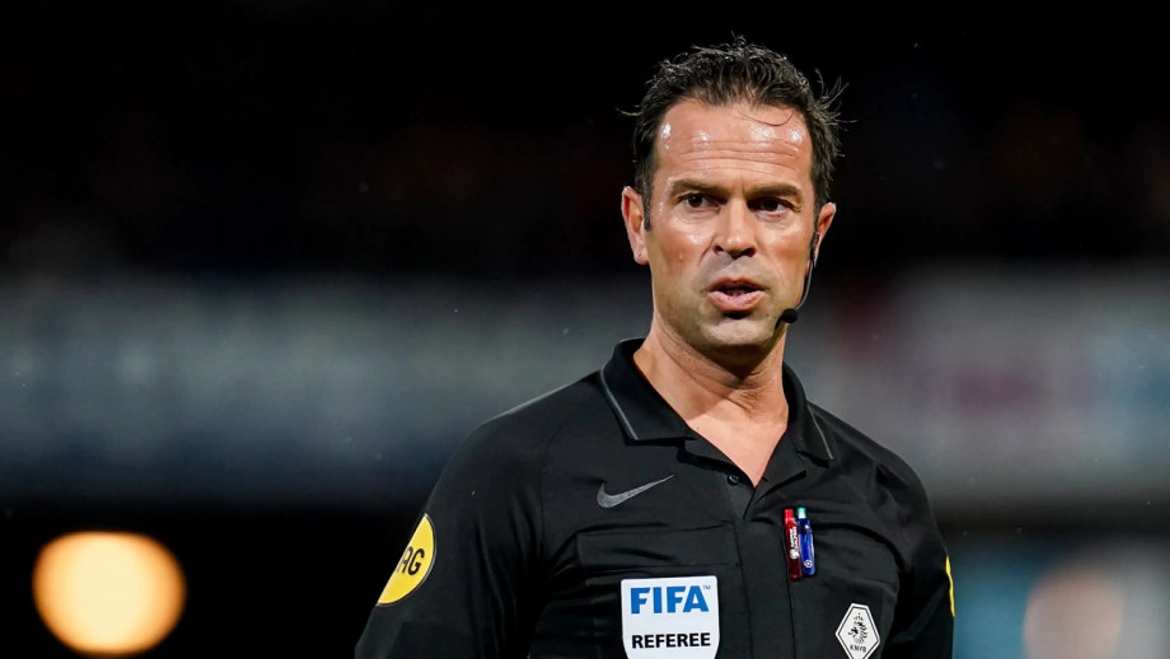Bas mist voetbal: 'Ik verlang zelfs weer naar het gezeik'