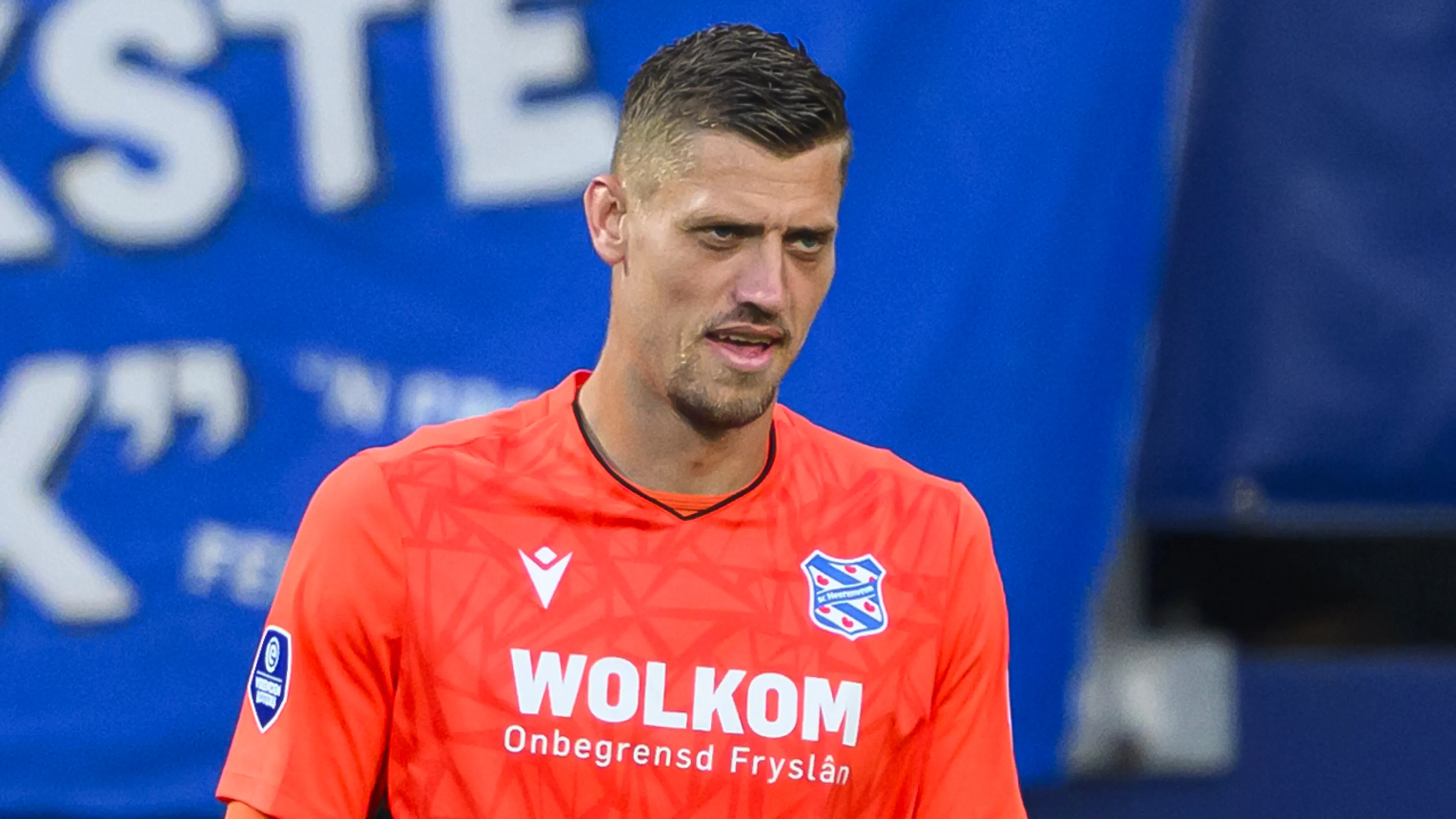 Andries Noppert is basisplaats bij sc Heerenveen kwijt: 'We gaan hem vervangen'